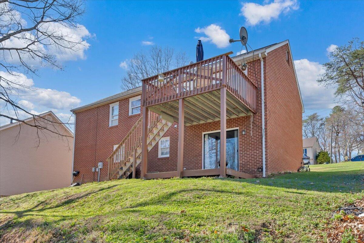 3622 View AVE