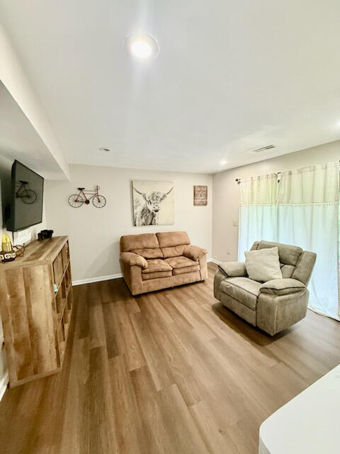 3622 View AVE