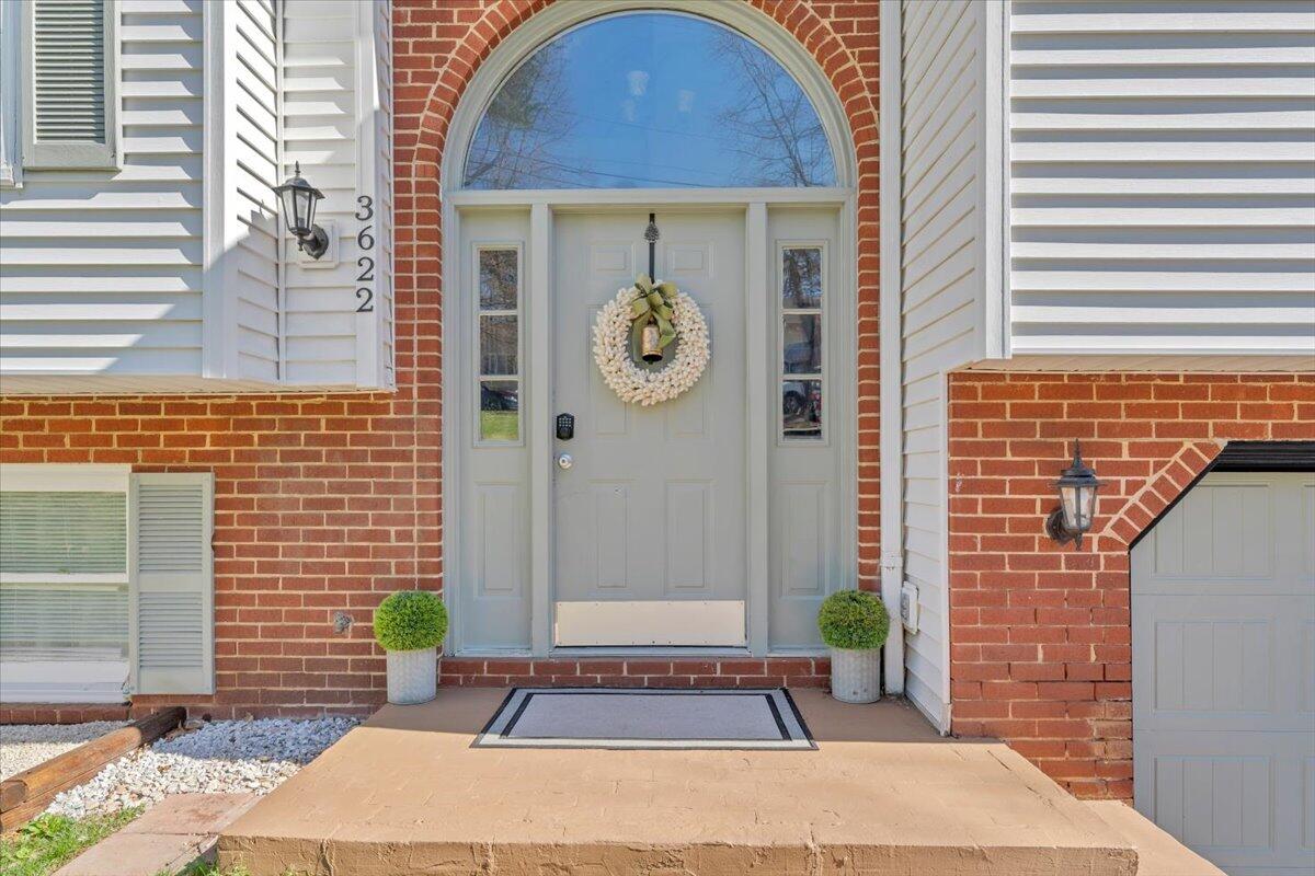 3622 View AVE