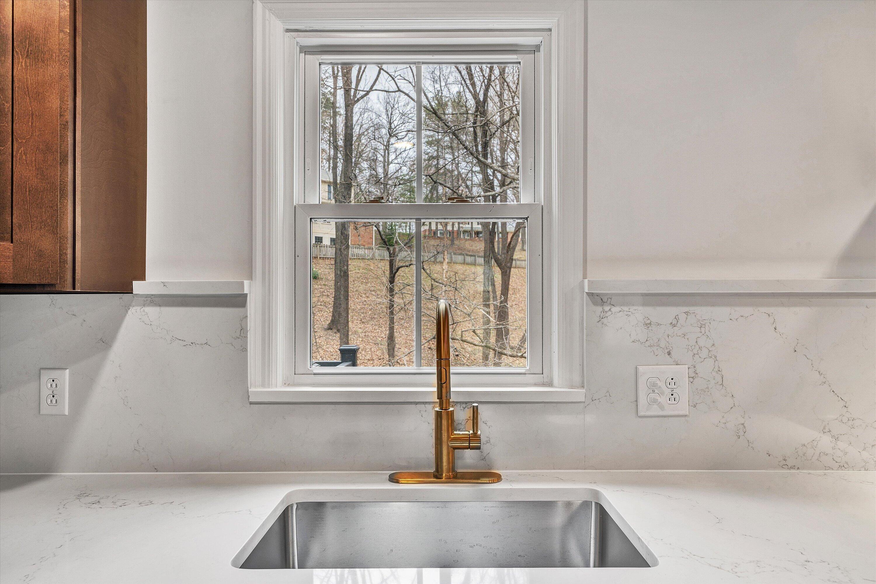 2825 Fairway Forest DR