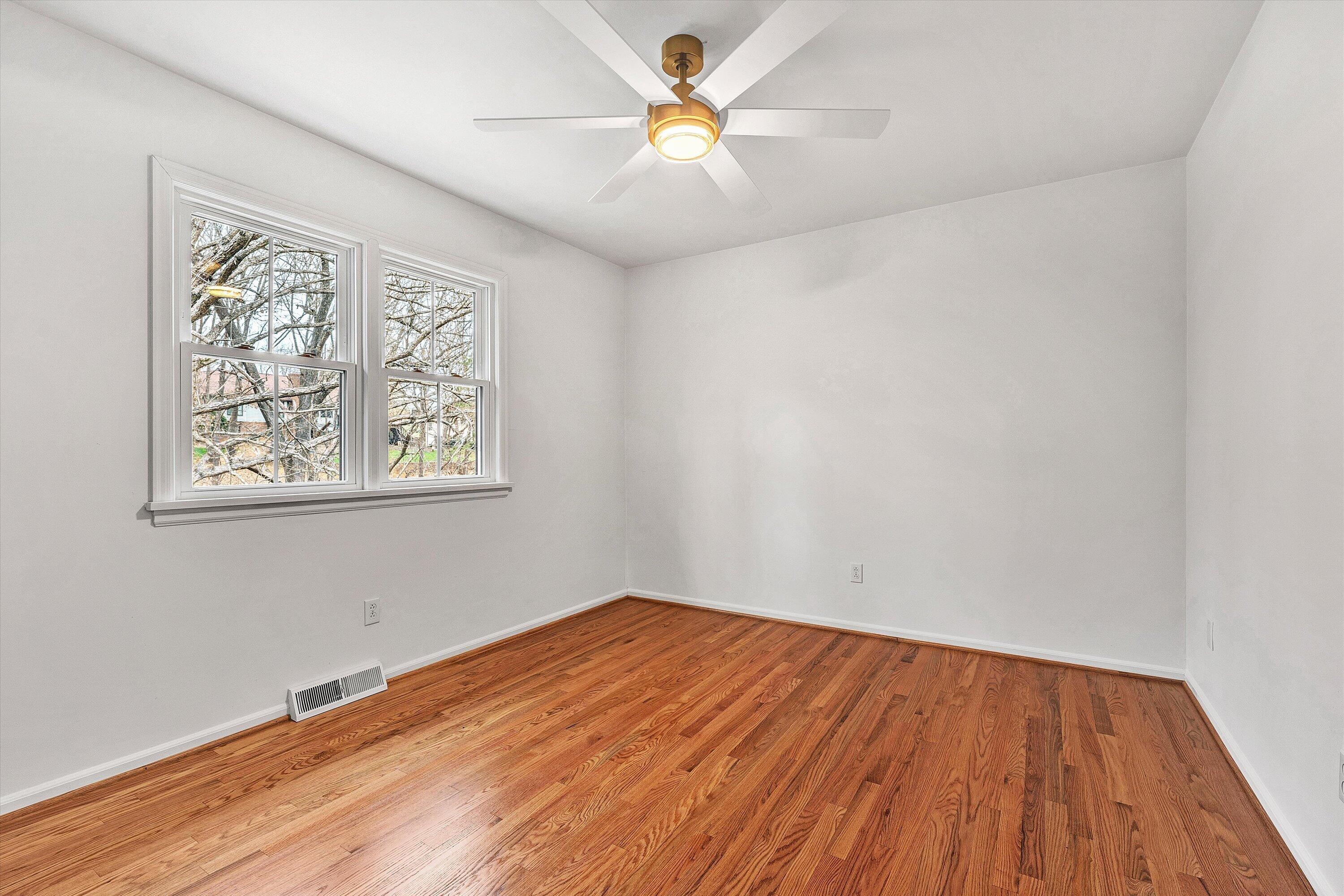 2825 Fairway Forest DR