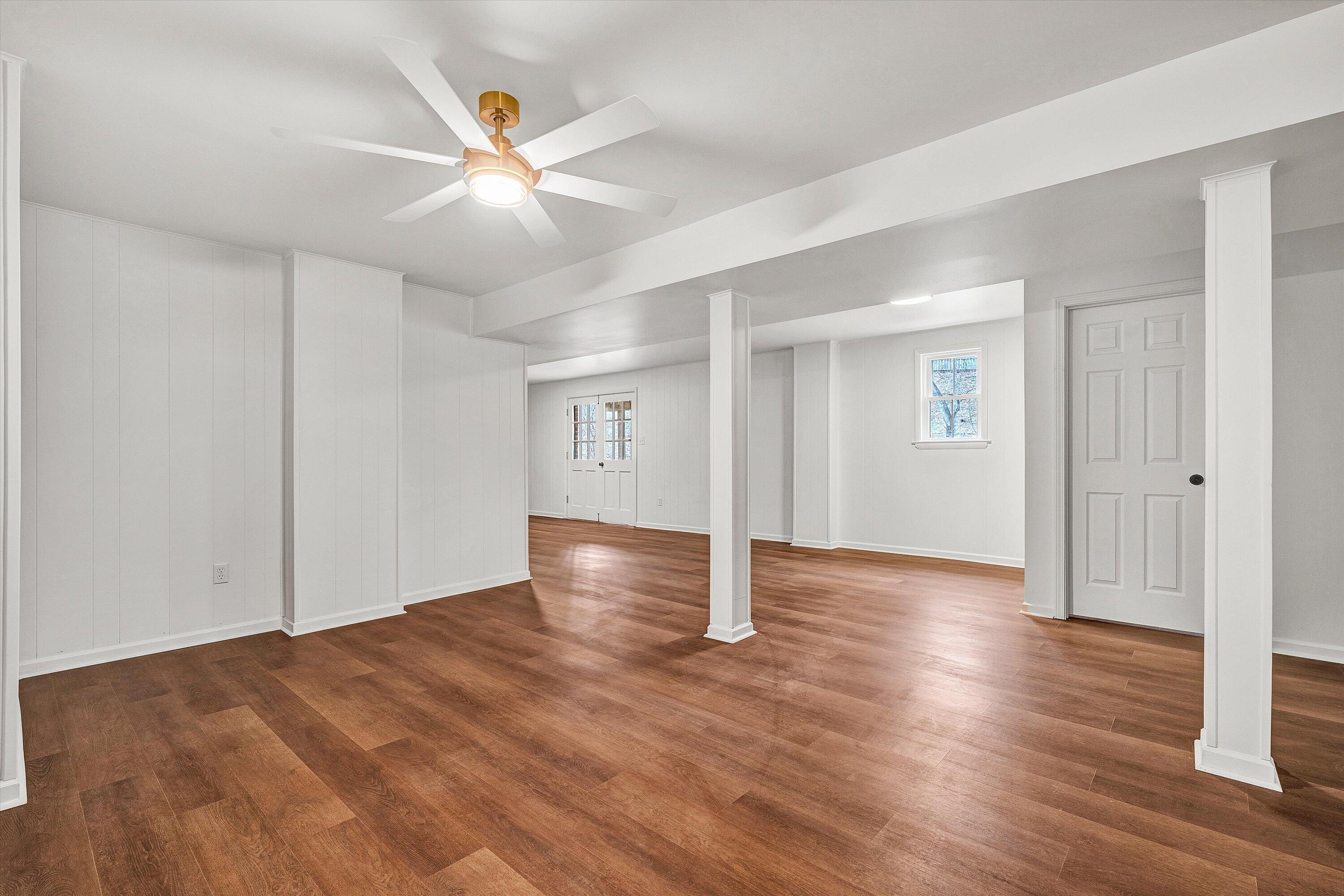 2825 Fairway Forest DR