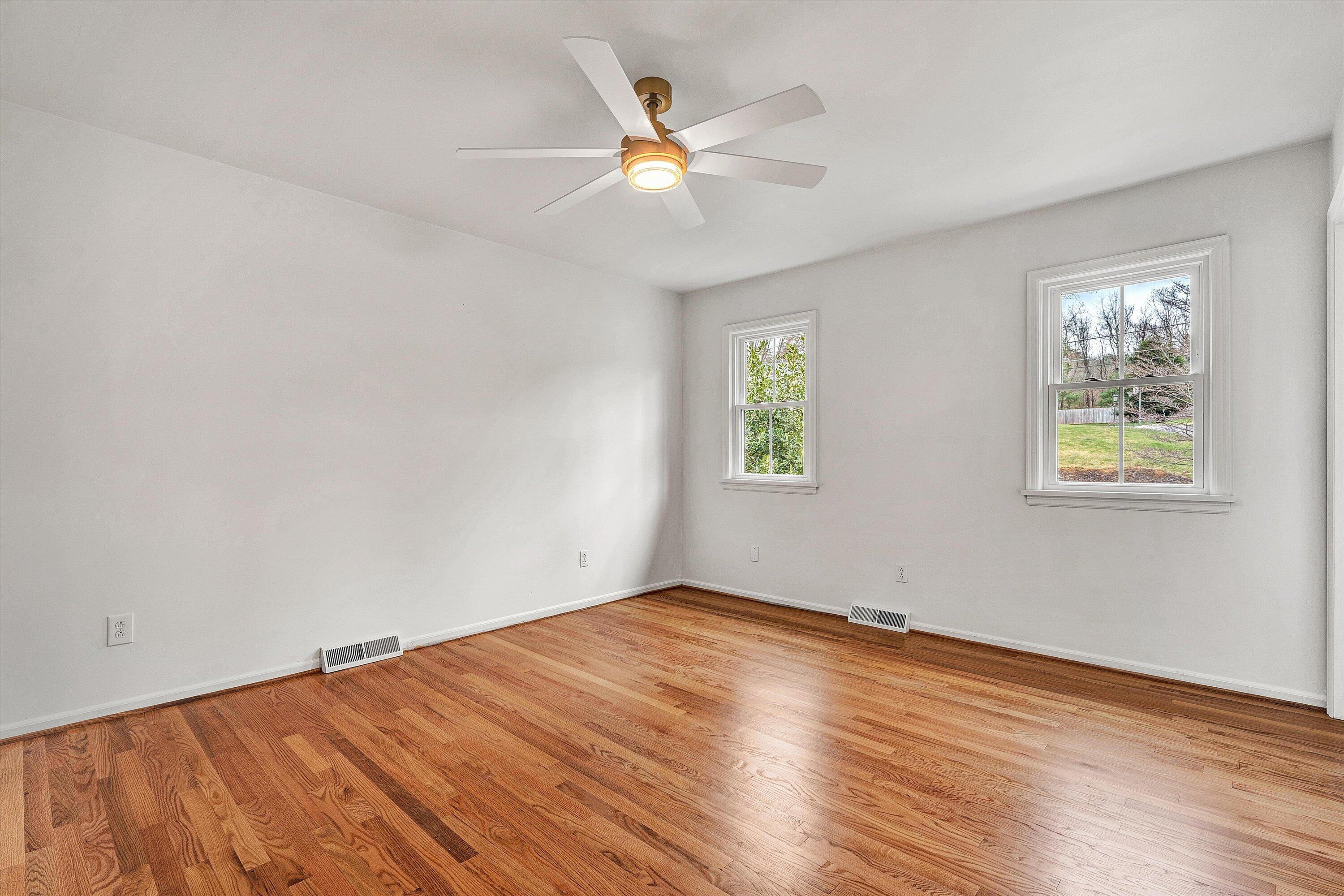 2825 Fairway Forest DR