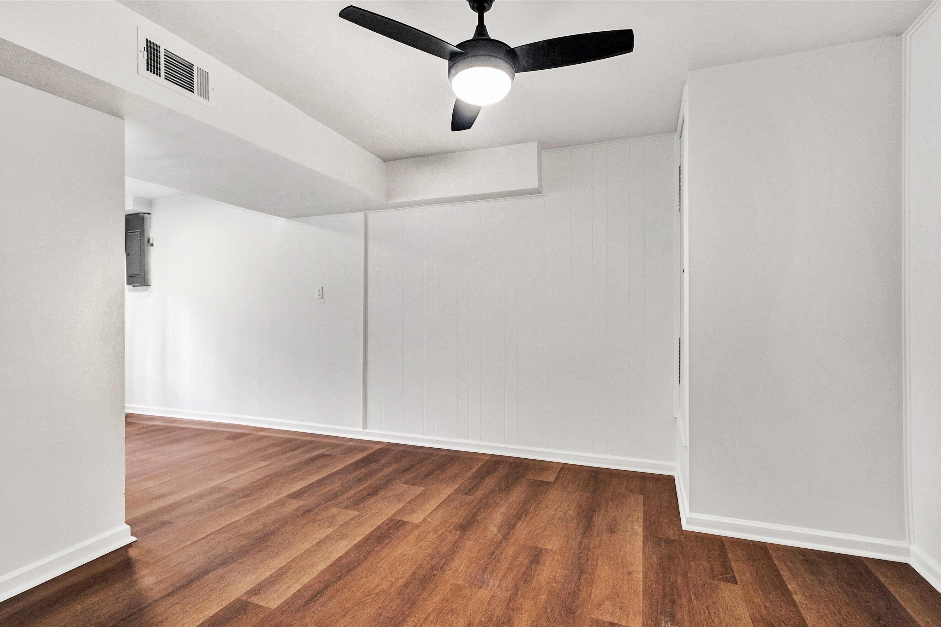 2825 Fairway Forest DR