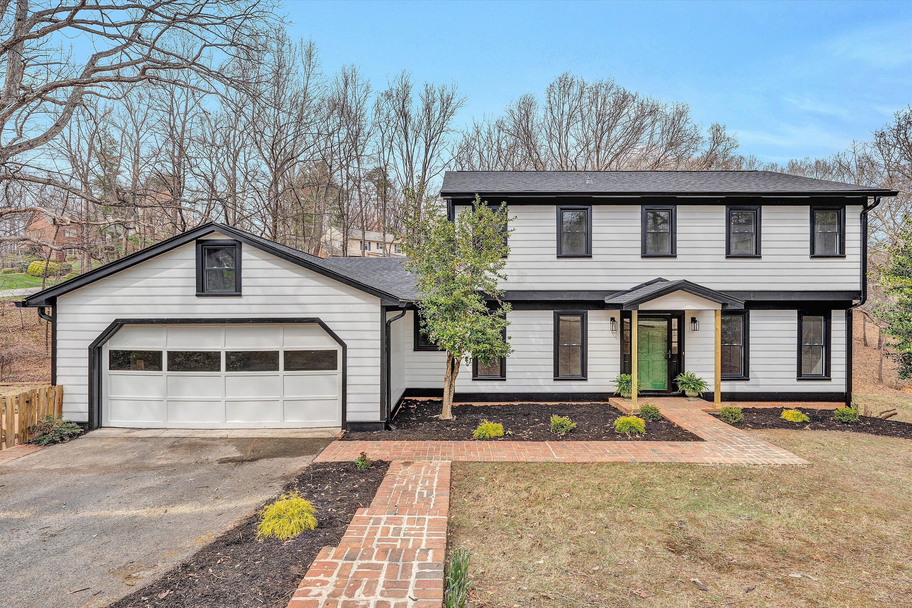 2825 Fairway Forest DR