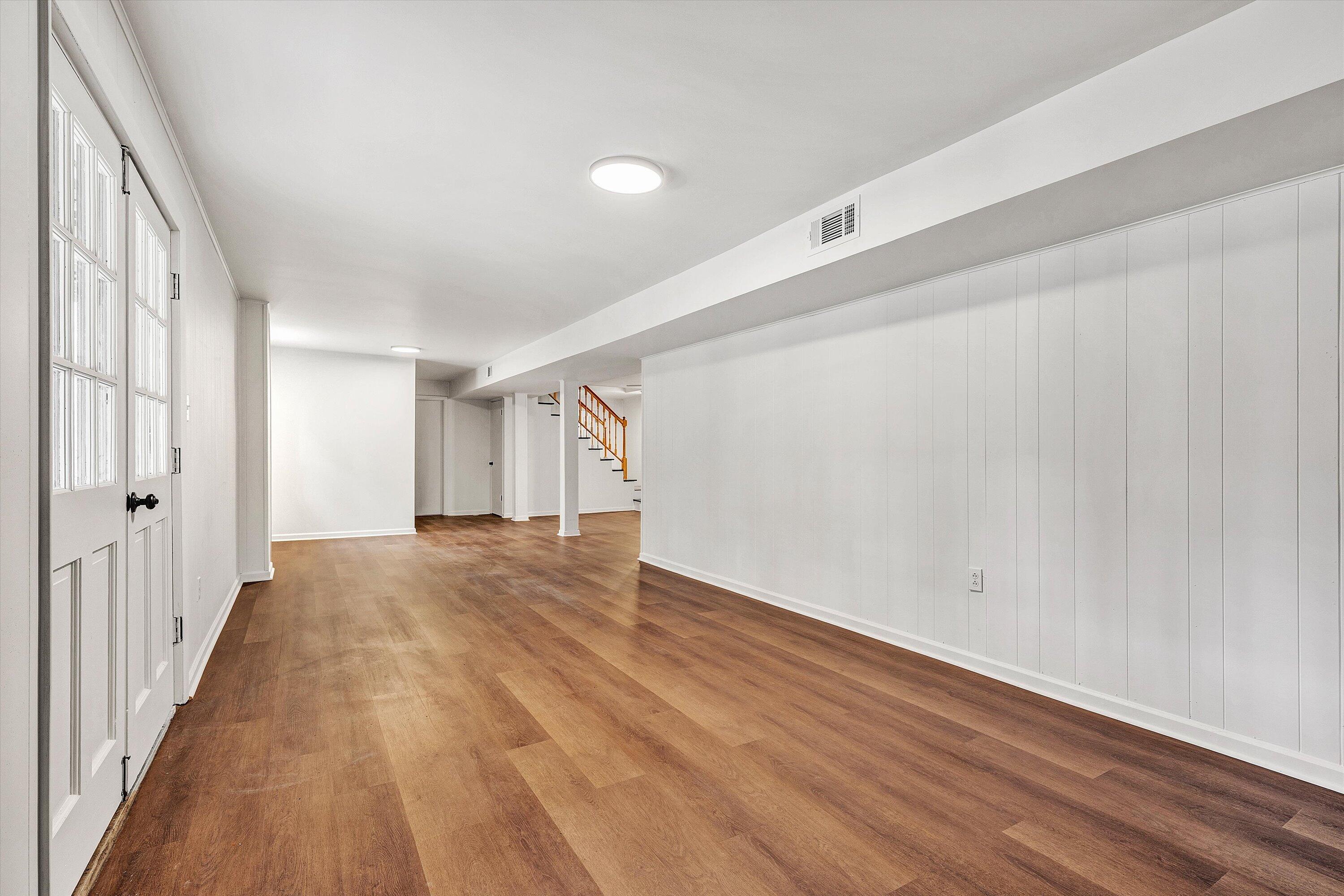 2825 Fairway Forest DR