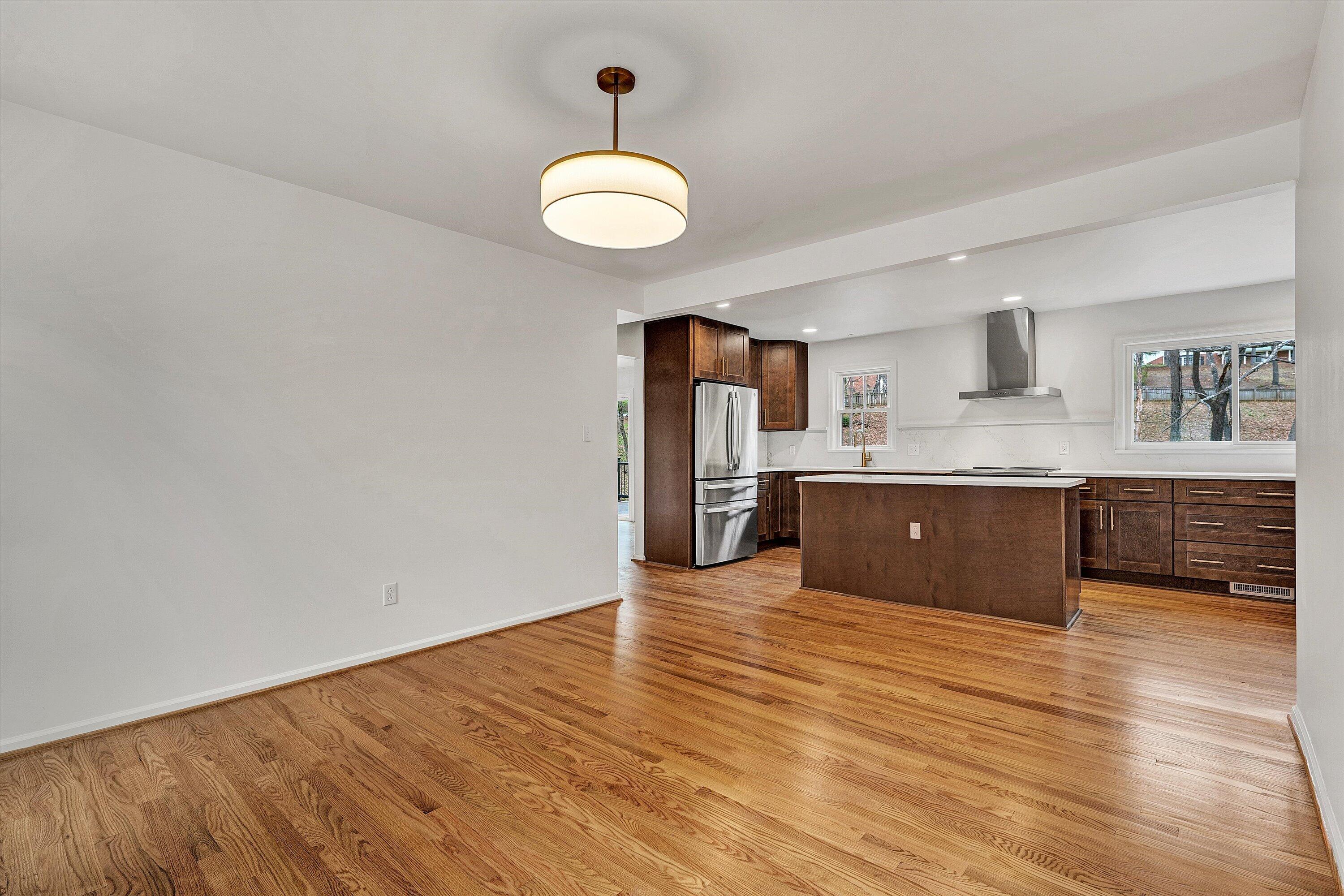 2825 Fairway Forest DR