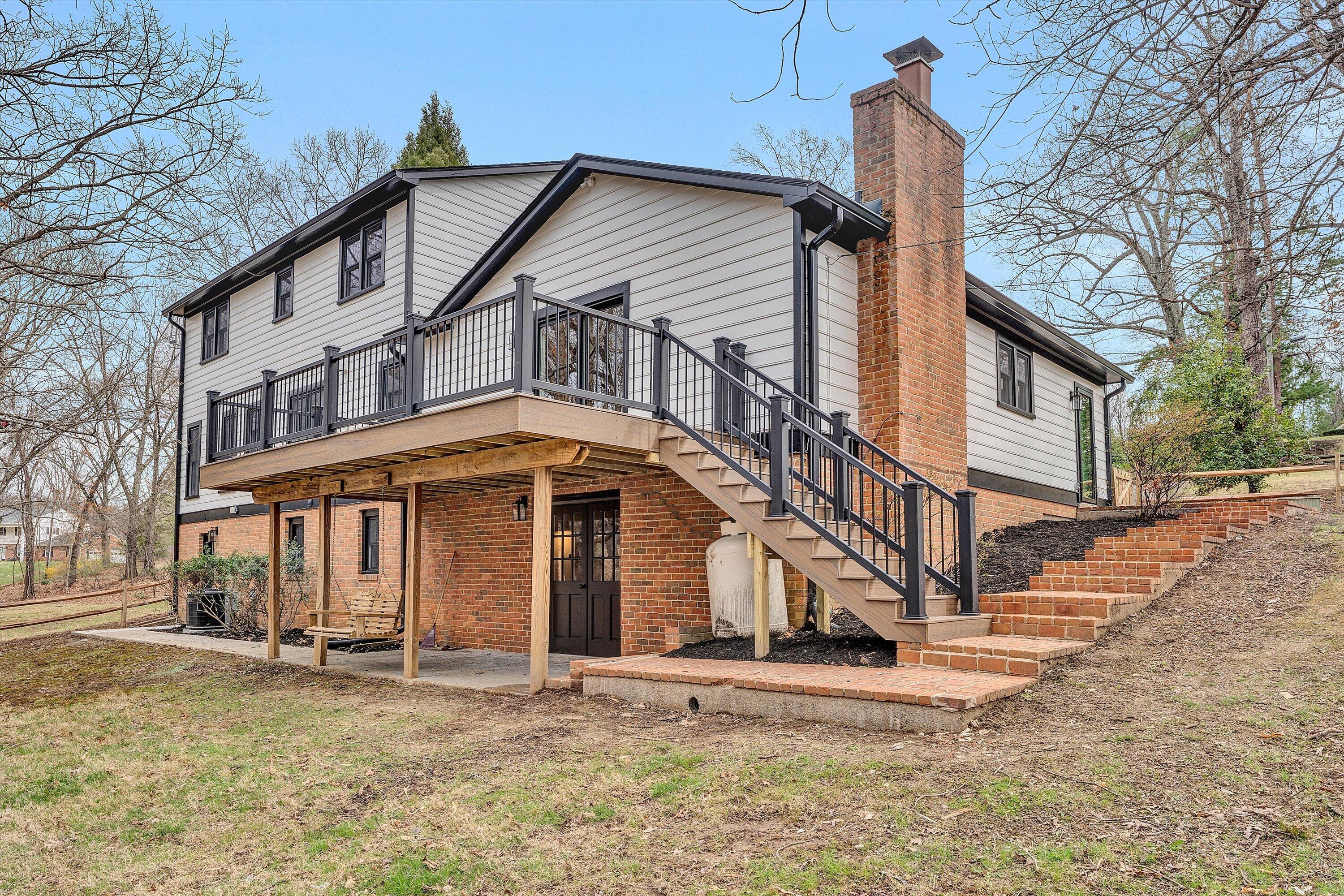 2825 Fairway Forest DR