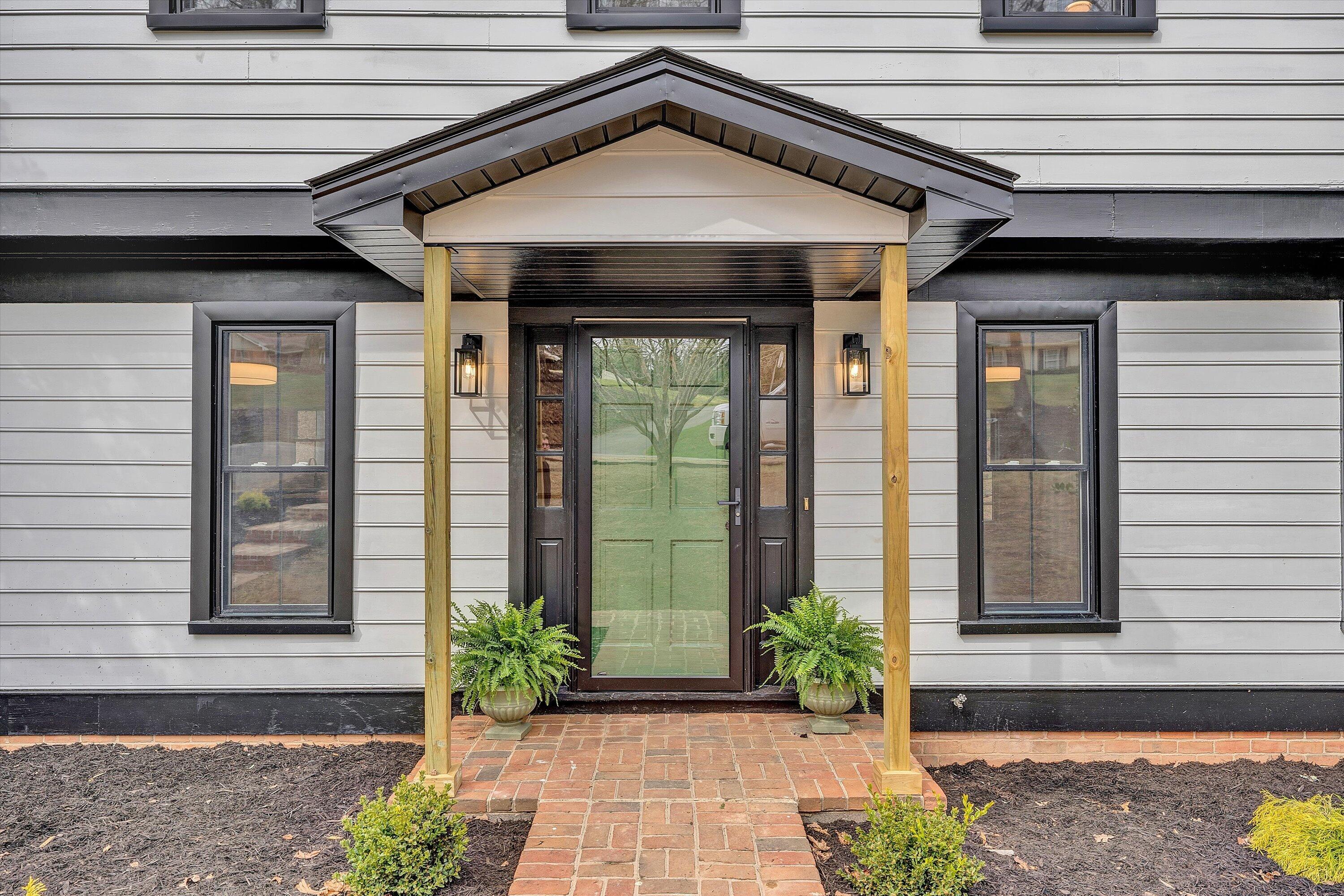 2825 Fairway Forest DR