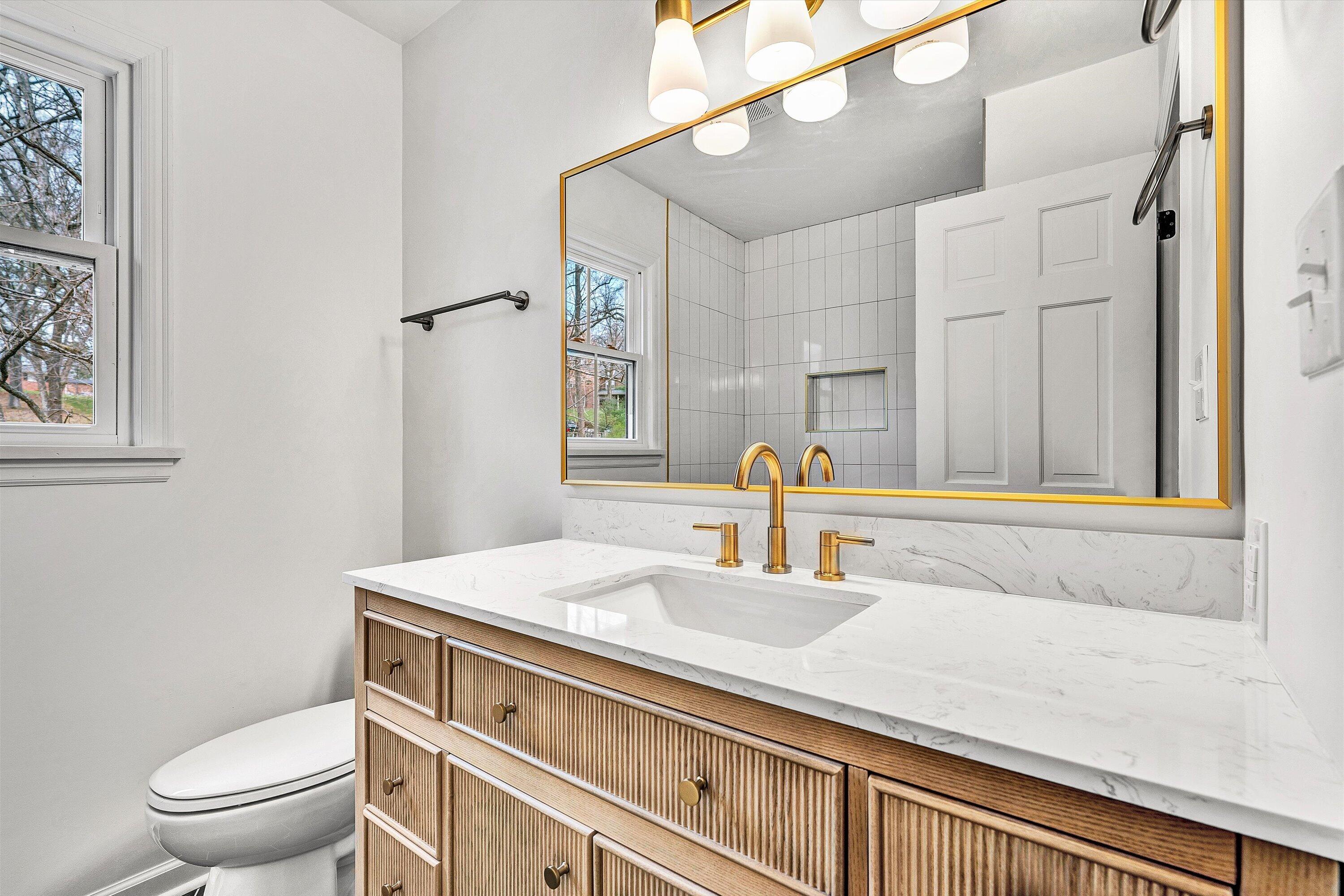 2825 Fairway Forest DR