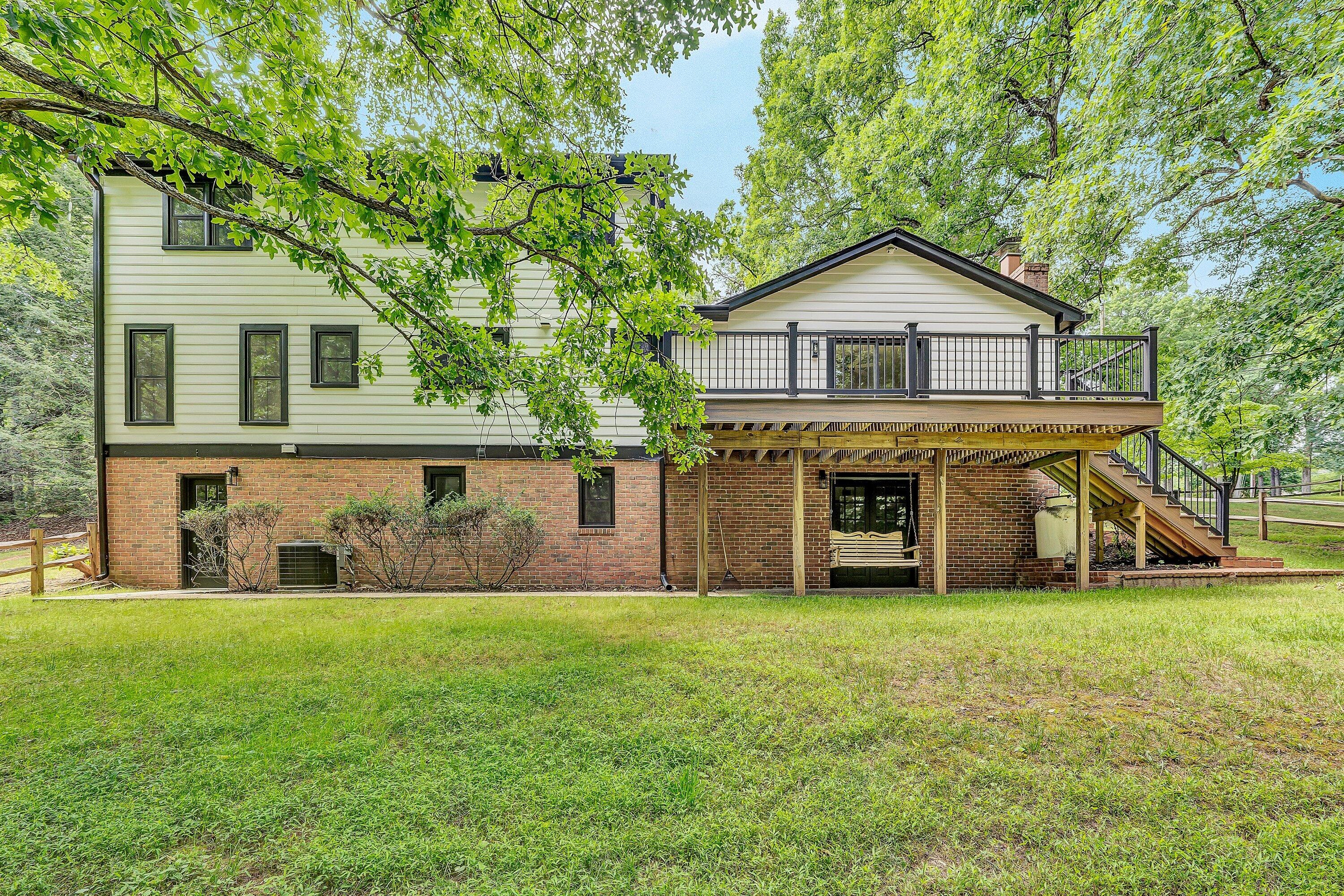 2825 Fairway Forest DR