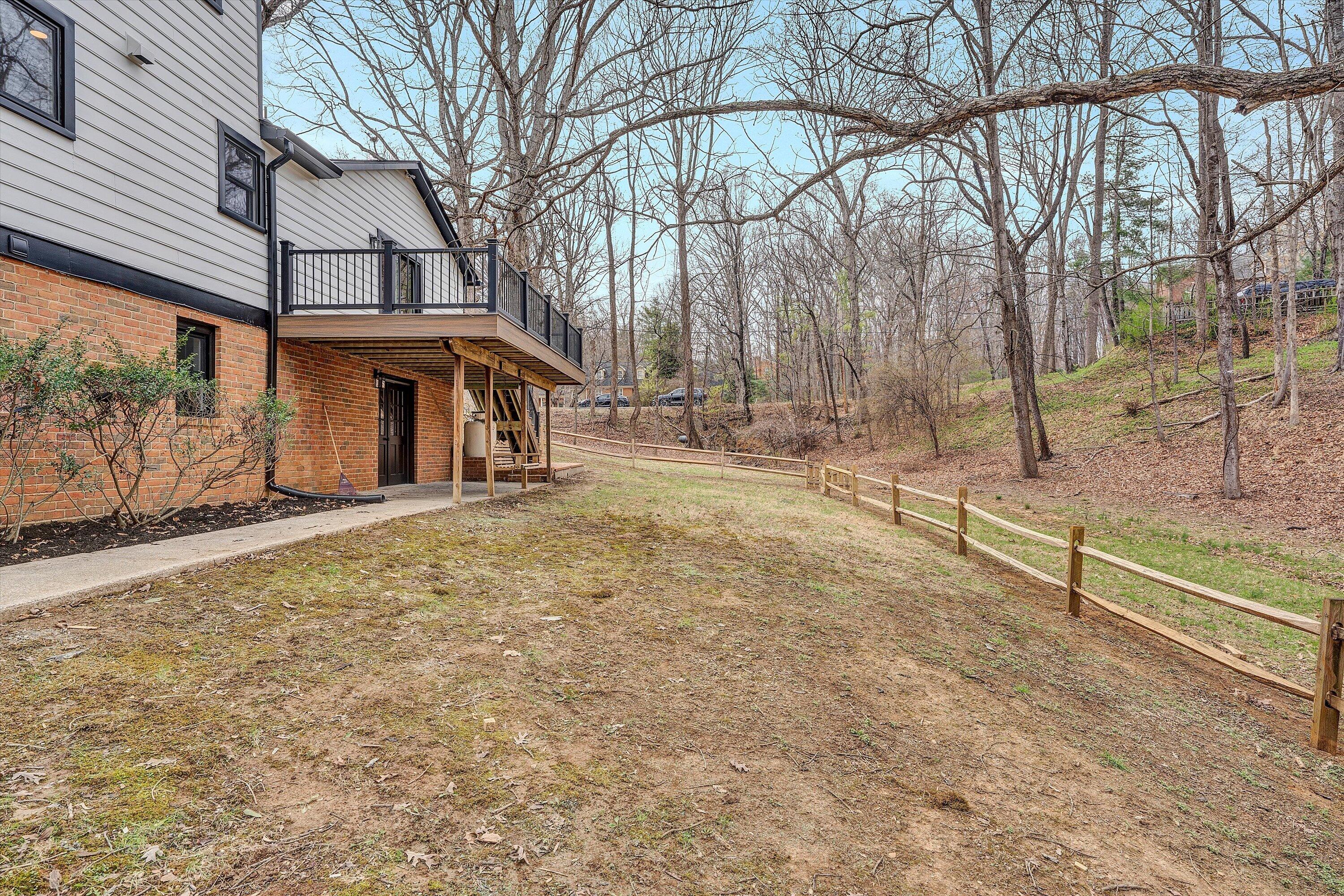 2825 Fairway Forest DR