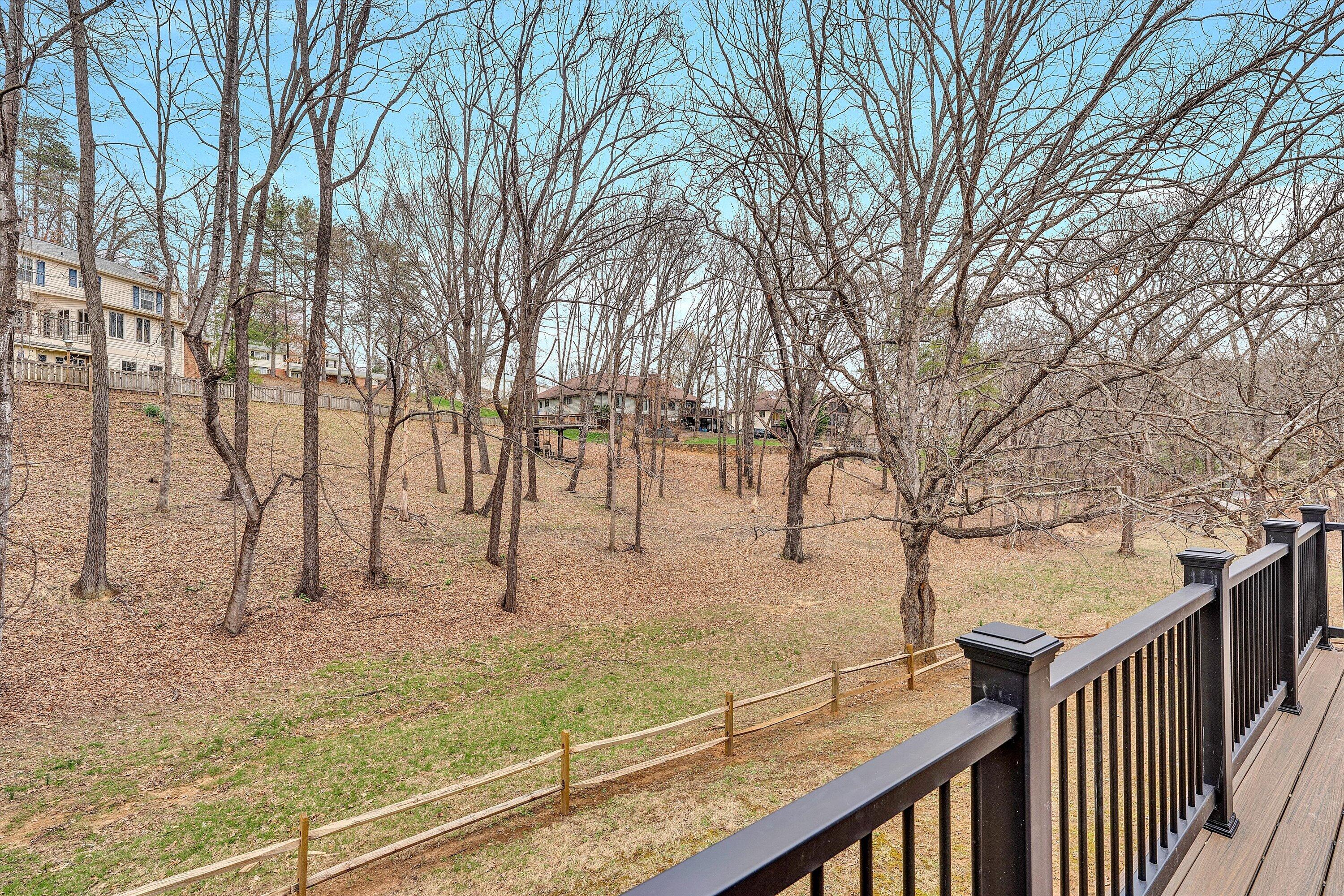 2825 Fairway Forest DR