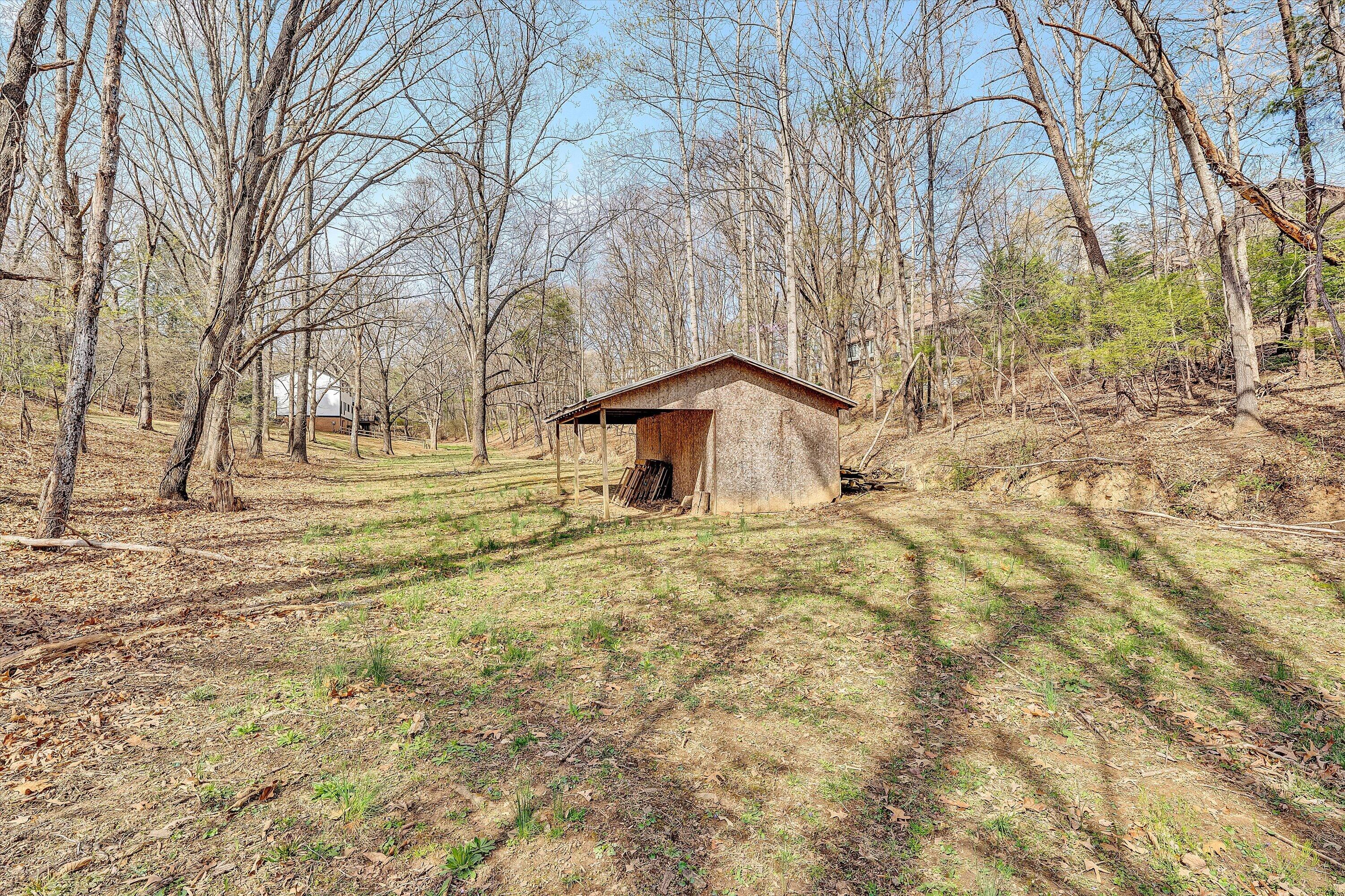 2825 Fairway Forest DR