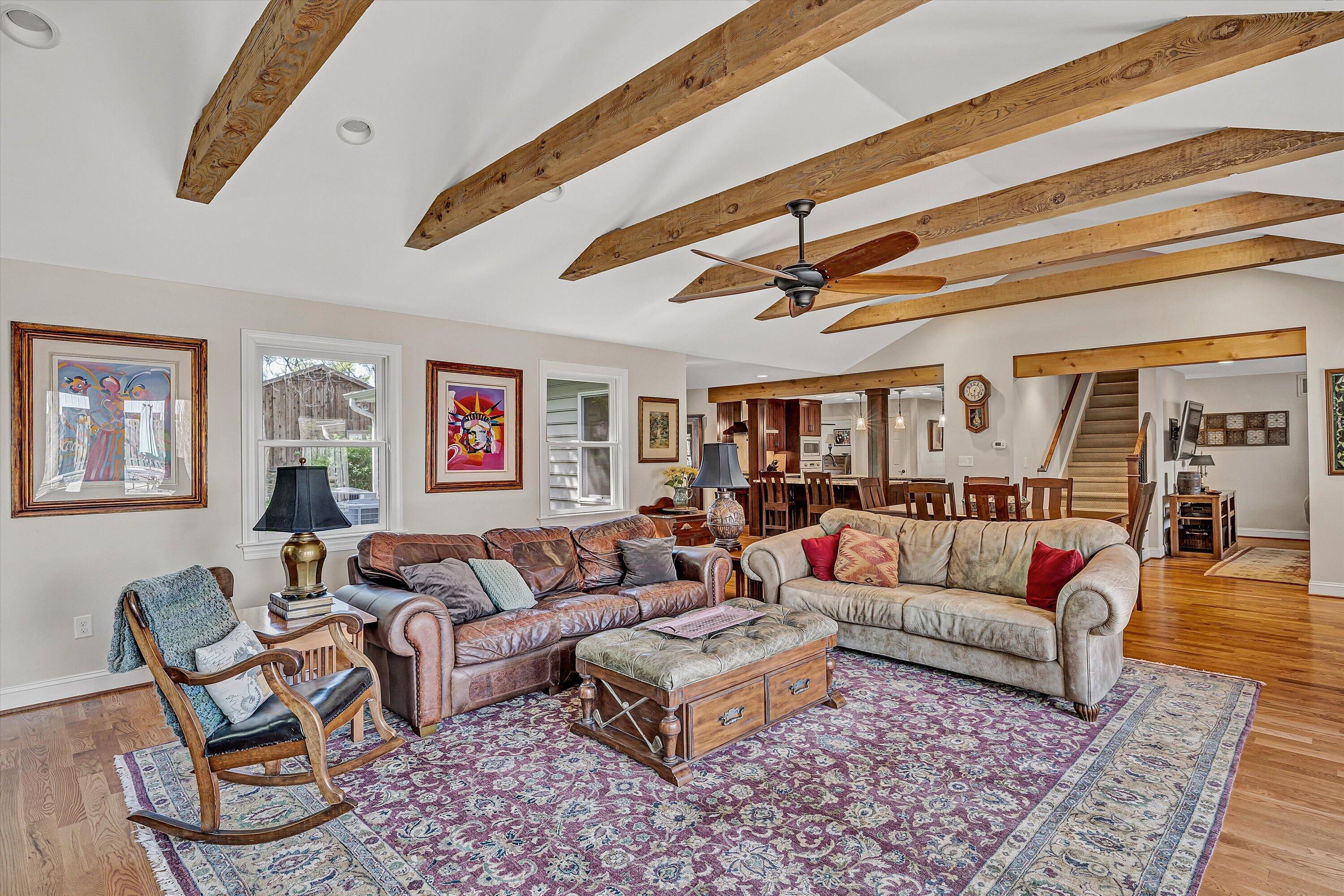 5832 Lakemont DR