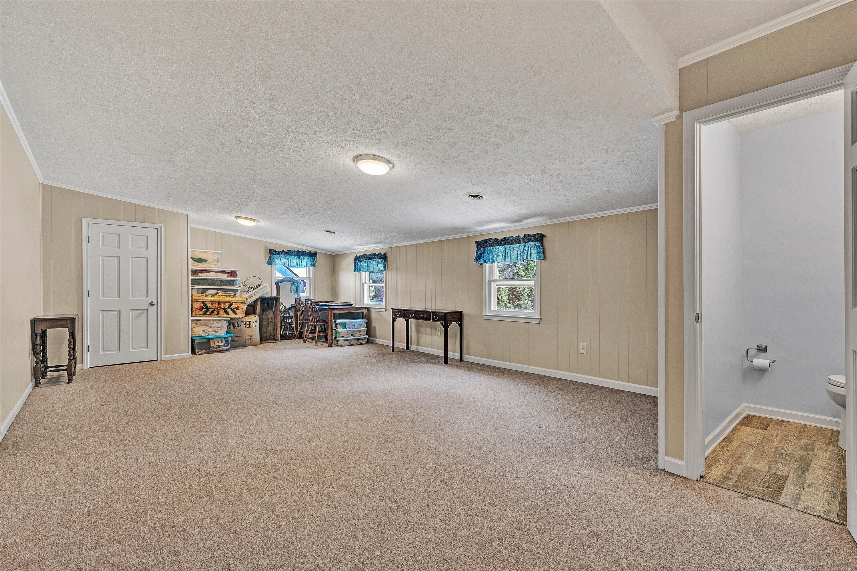 5832 Lakemont DR