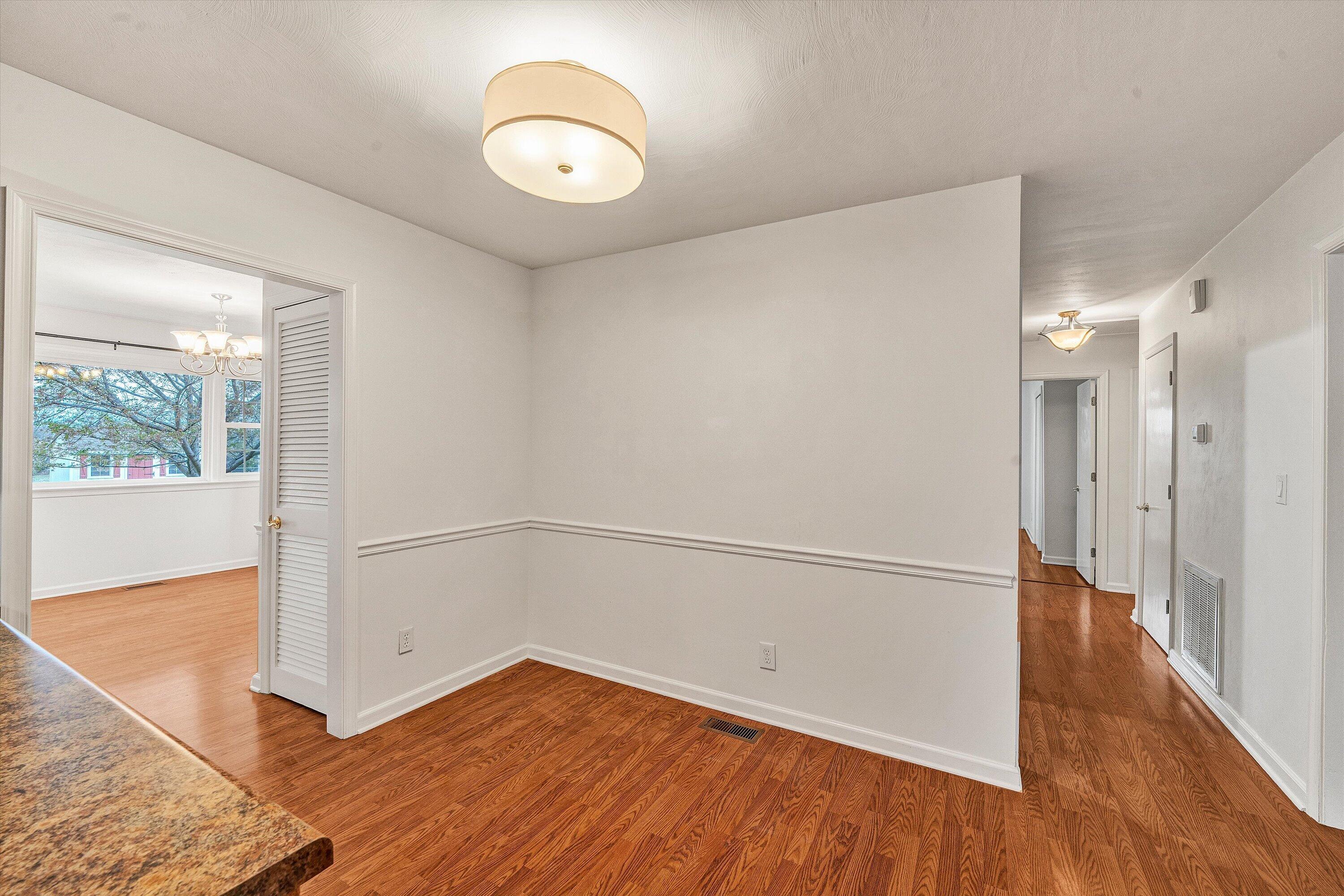 1006 Green Meadow RD