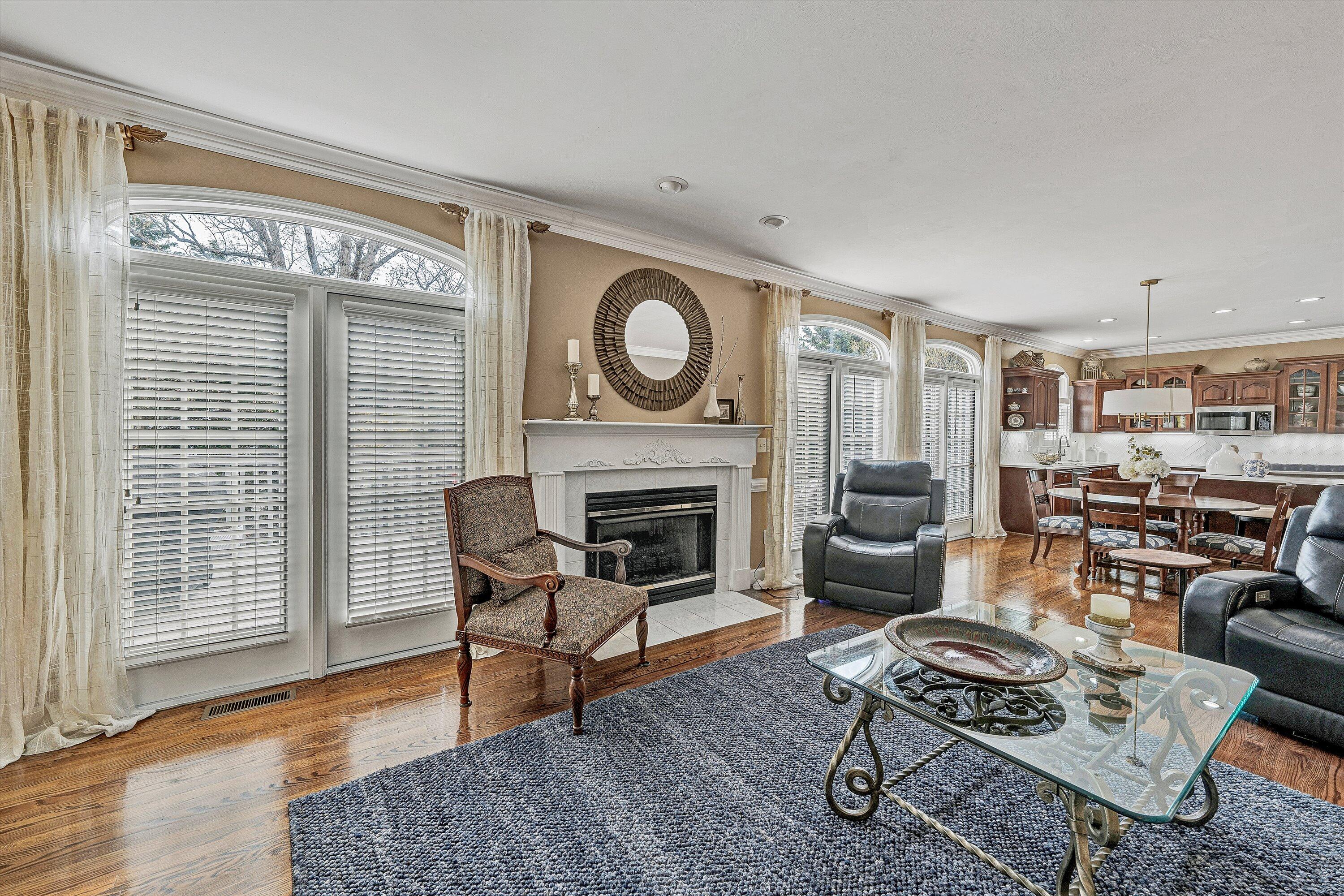 1935 Springmill RD