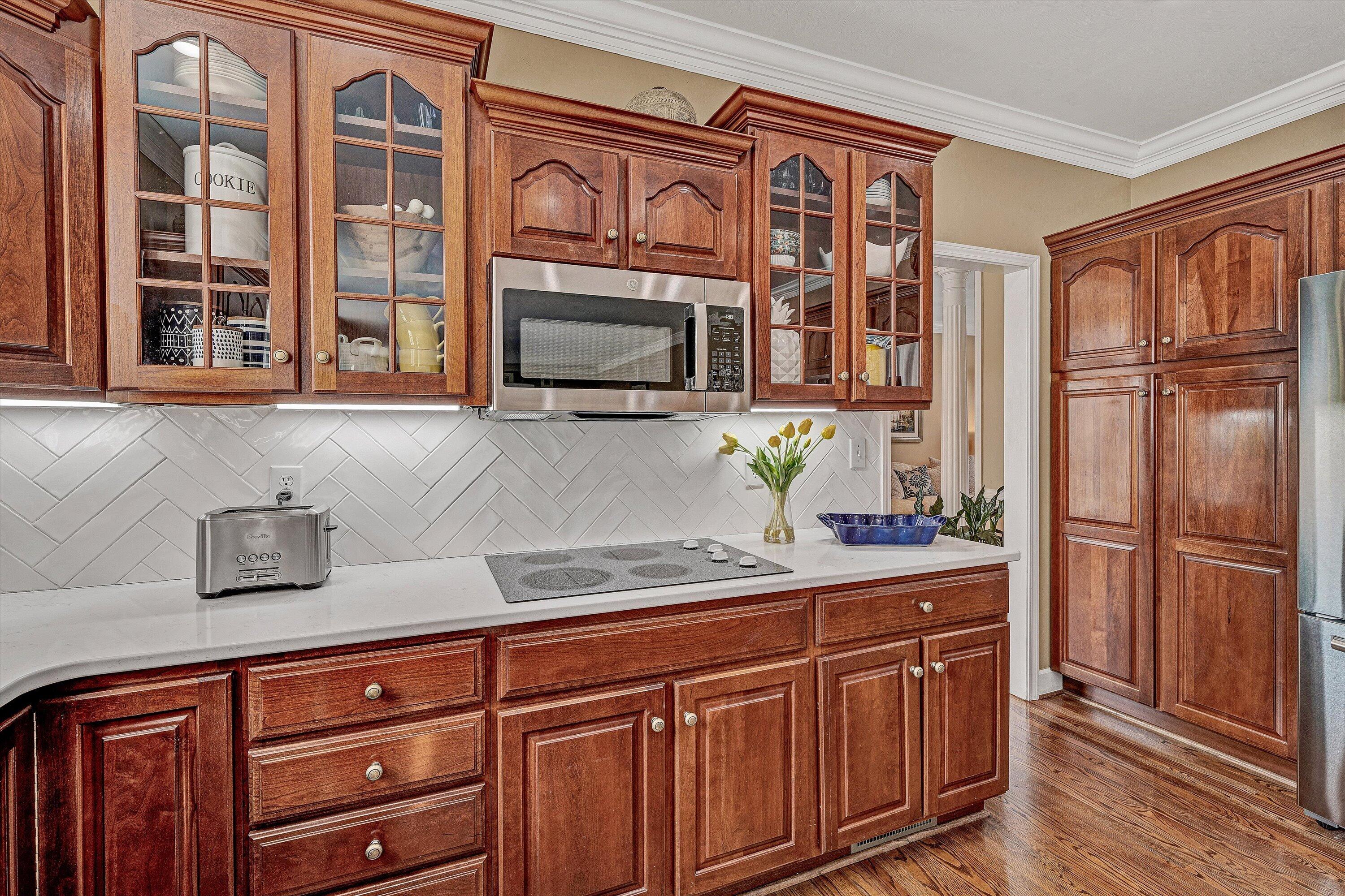 1935 Springmill RD