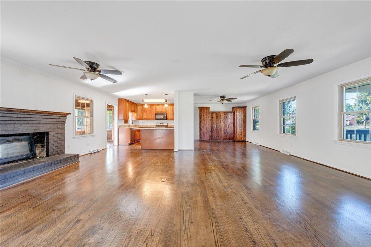 144 Rachel DR