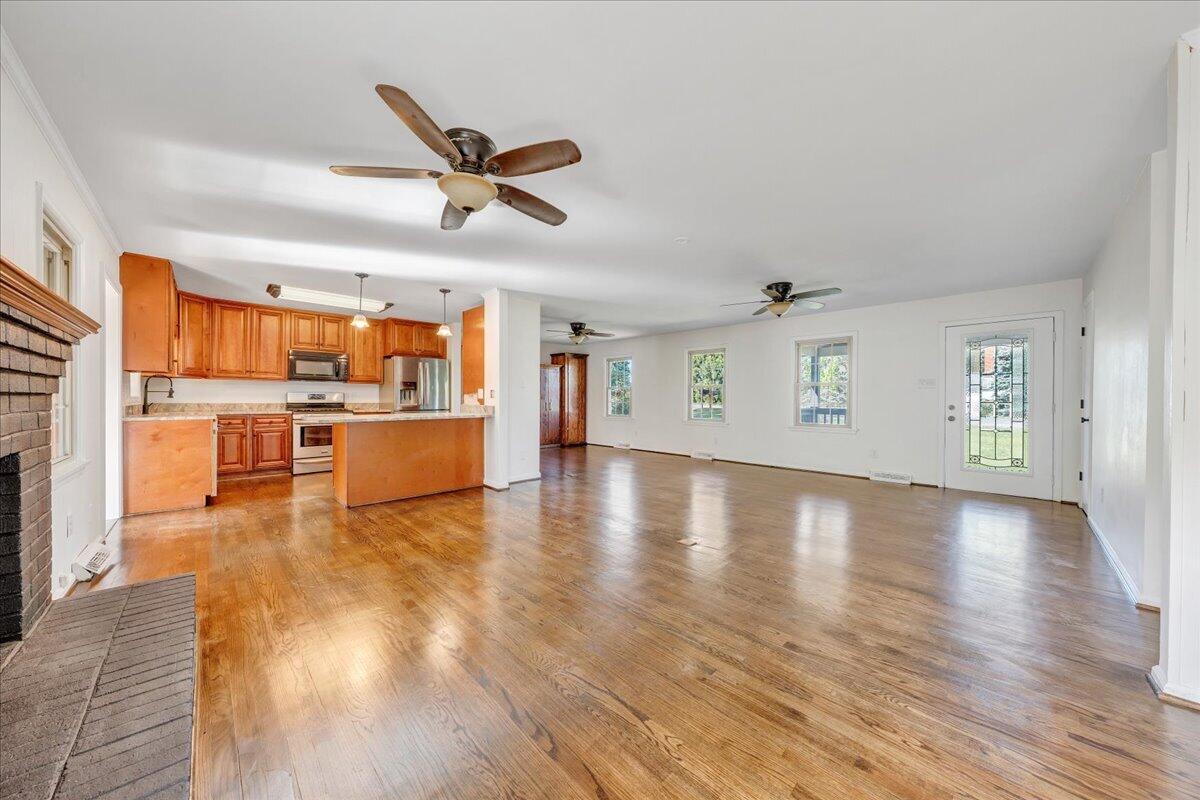 144 Rachel DR