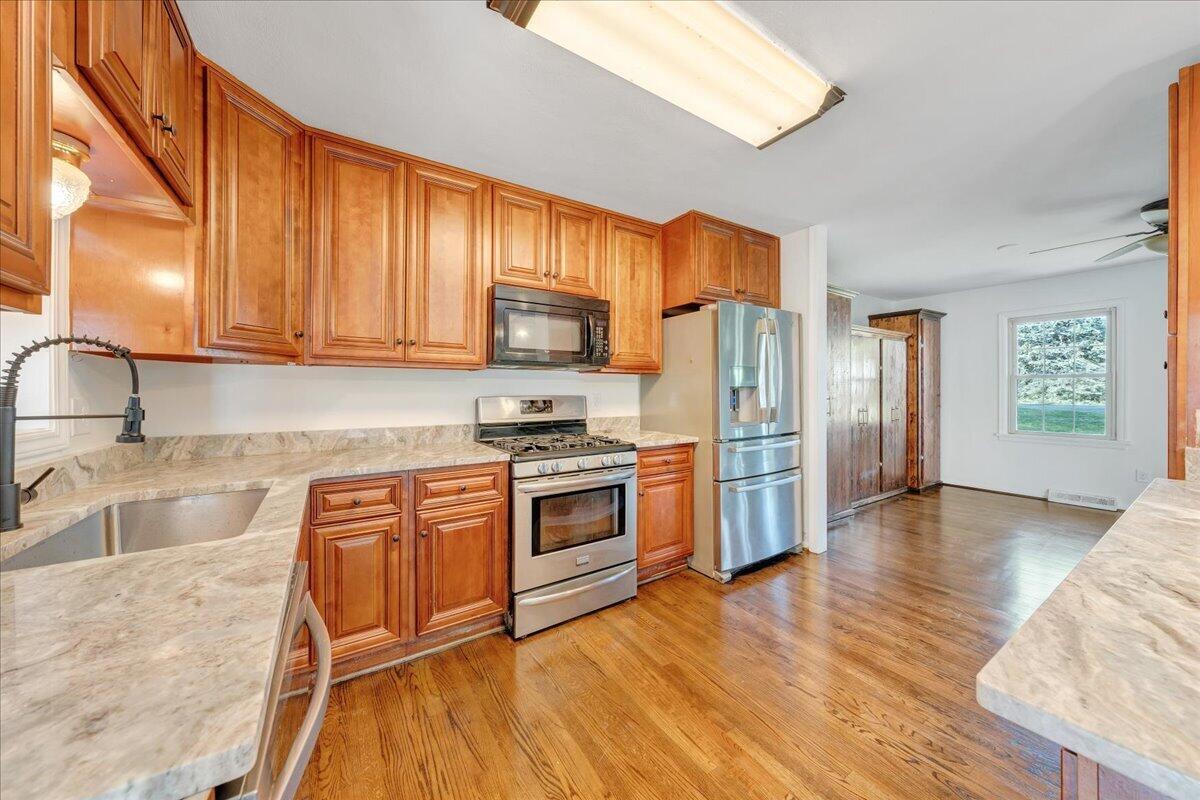 144 Rachel DR