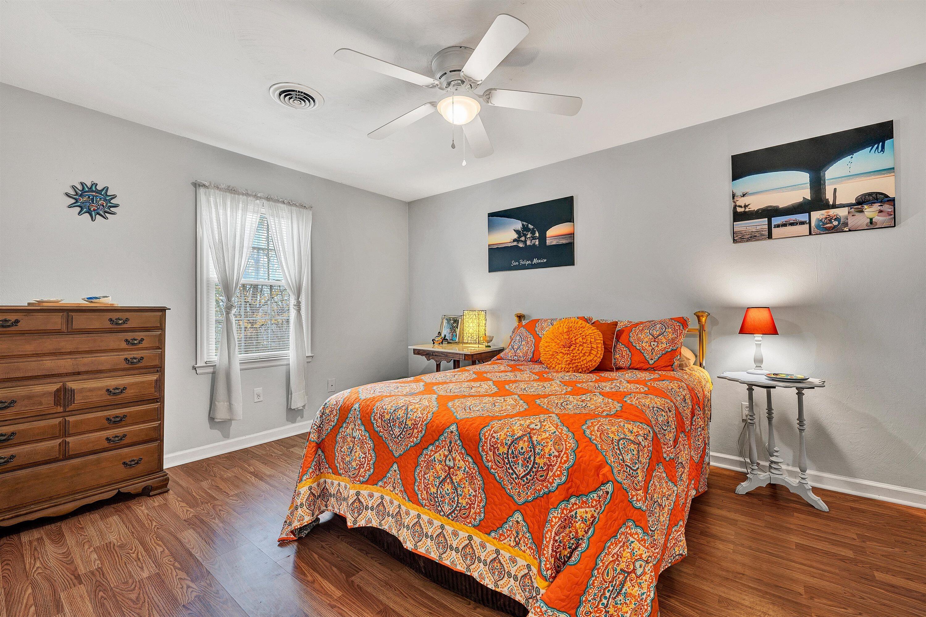 1005 Chestnut Mountain DR