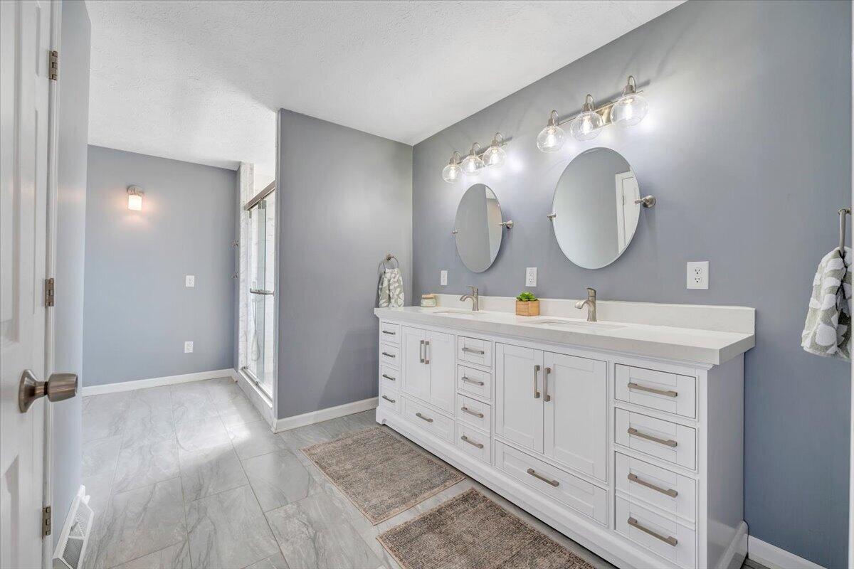 5129 Wheatland RD