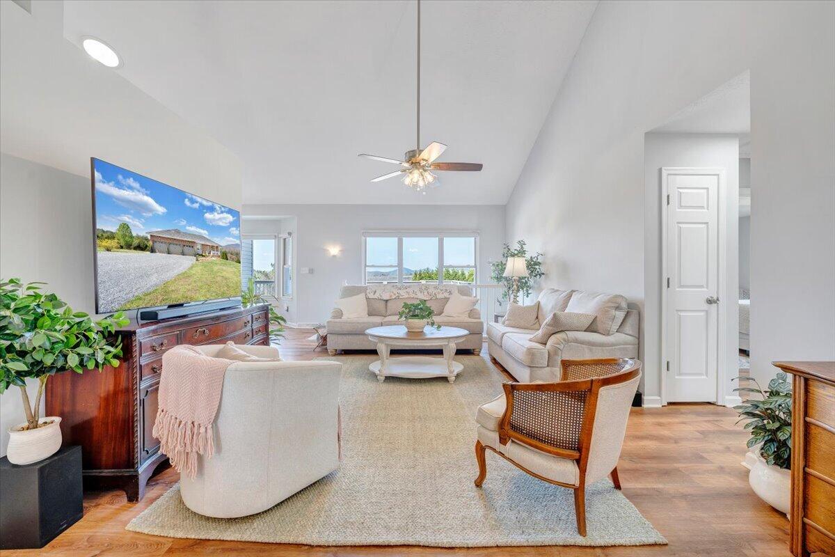 5129 Wheatland RD