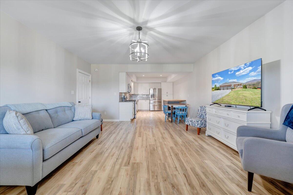 5129 Wheatland RD