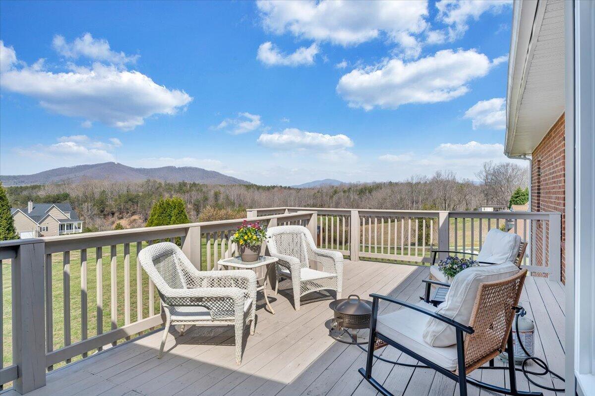 5129 Wheatland RD