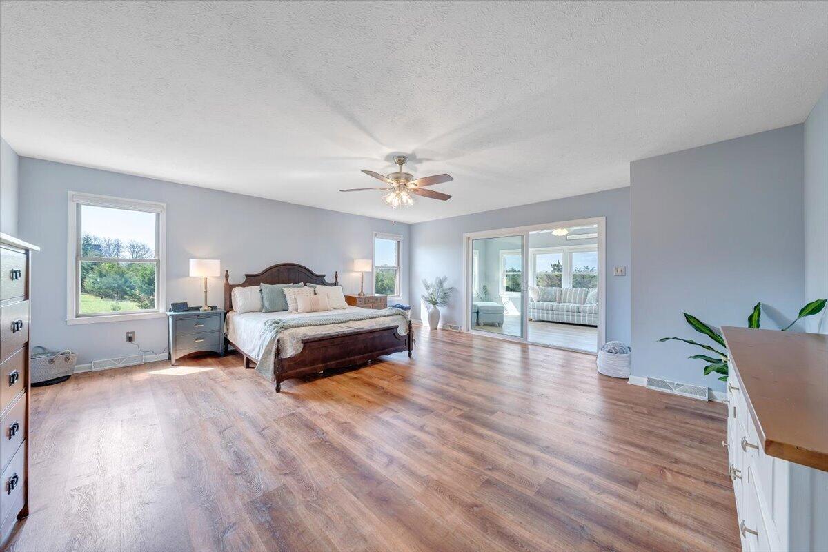 5129 Wheatland RD