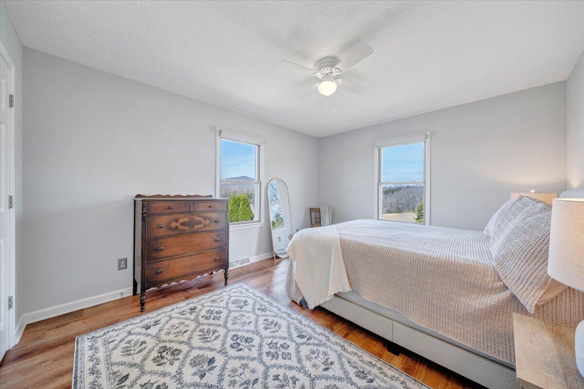 5129 Wheatland RD