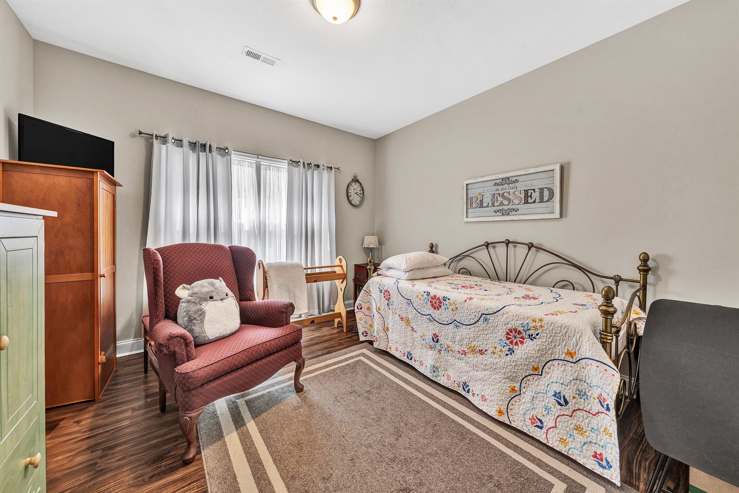 4273 Daugherty RD