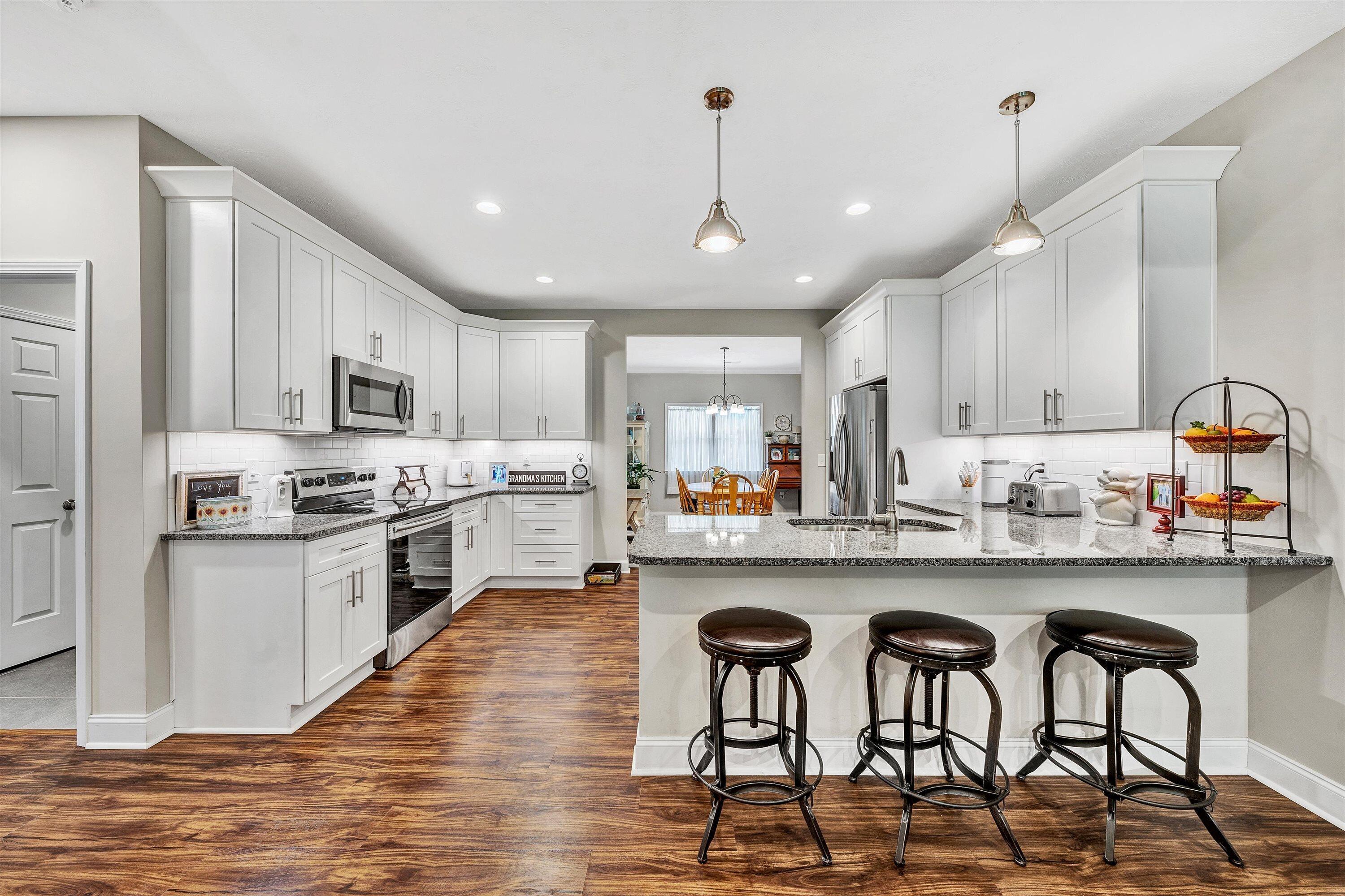 4273 Daugherty RD
