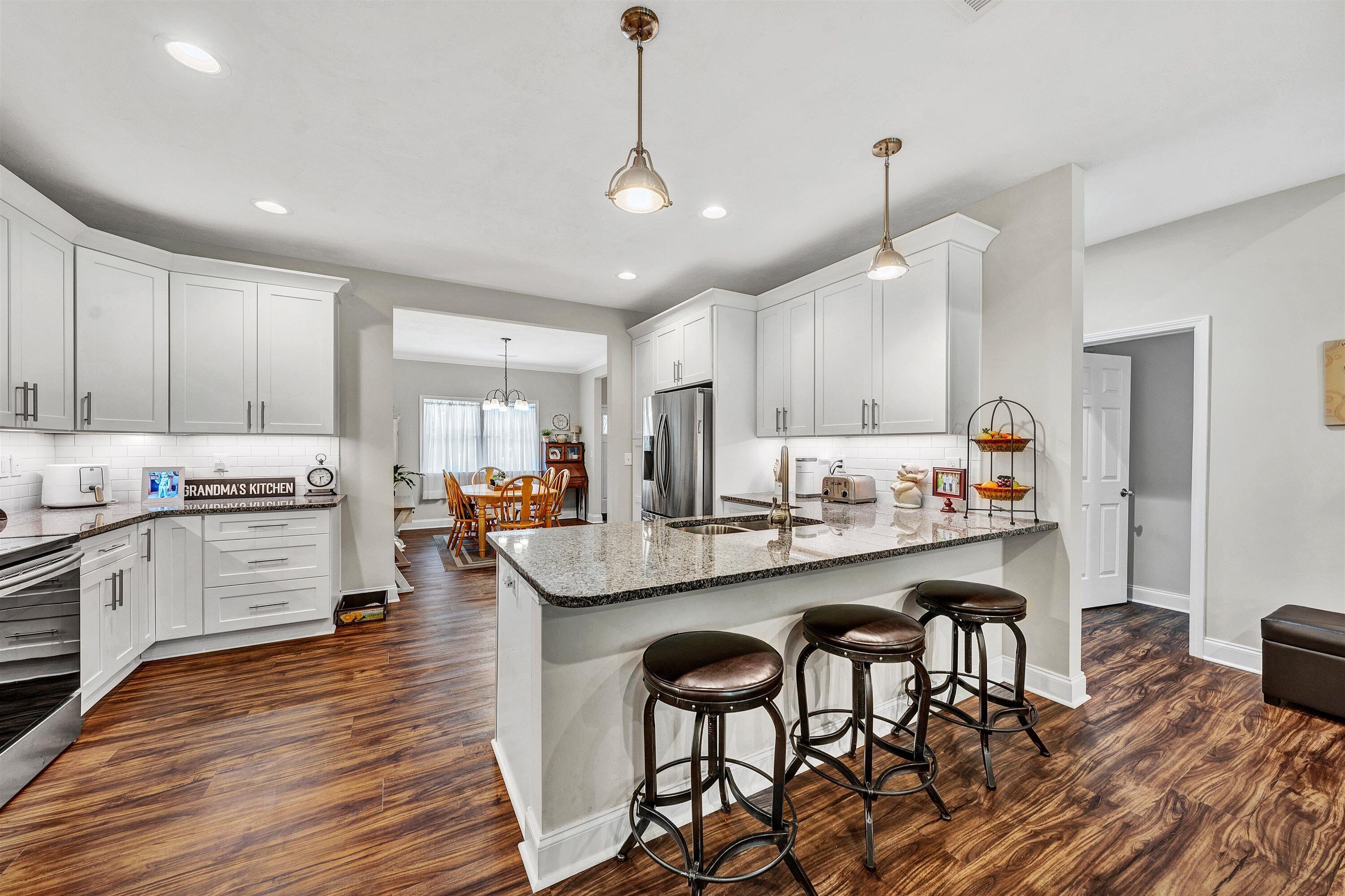 4273 Daugherty RD