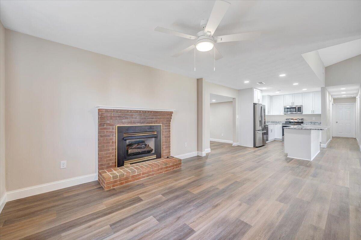 2159 Beavers LN