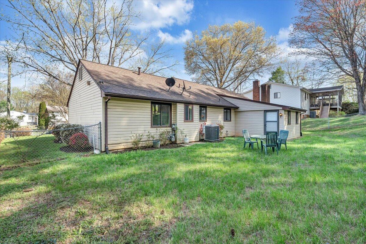 2159 Beavers LN
