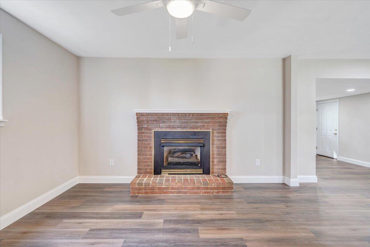 2159 Beavers LN