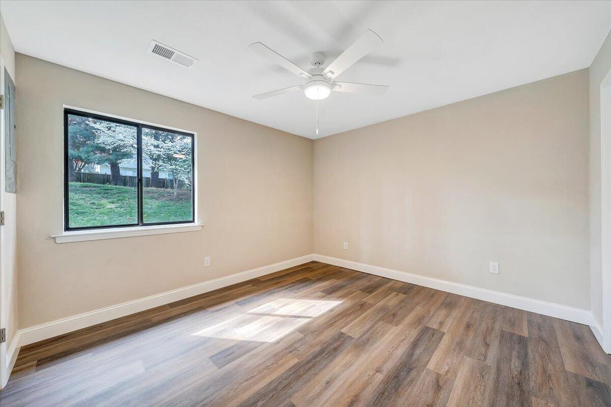 2159 Beavers LN