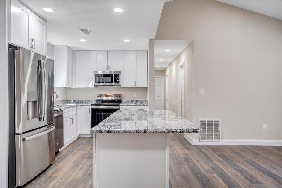 2159 Beavers LN