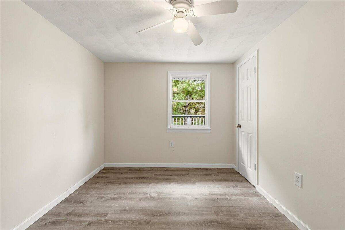 28 Scotts Hollow RD