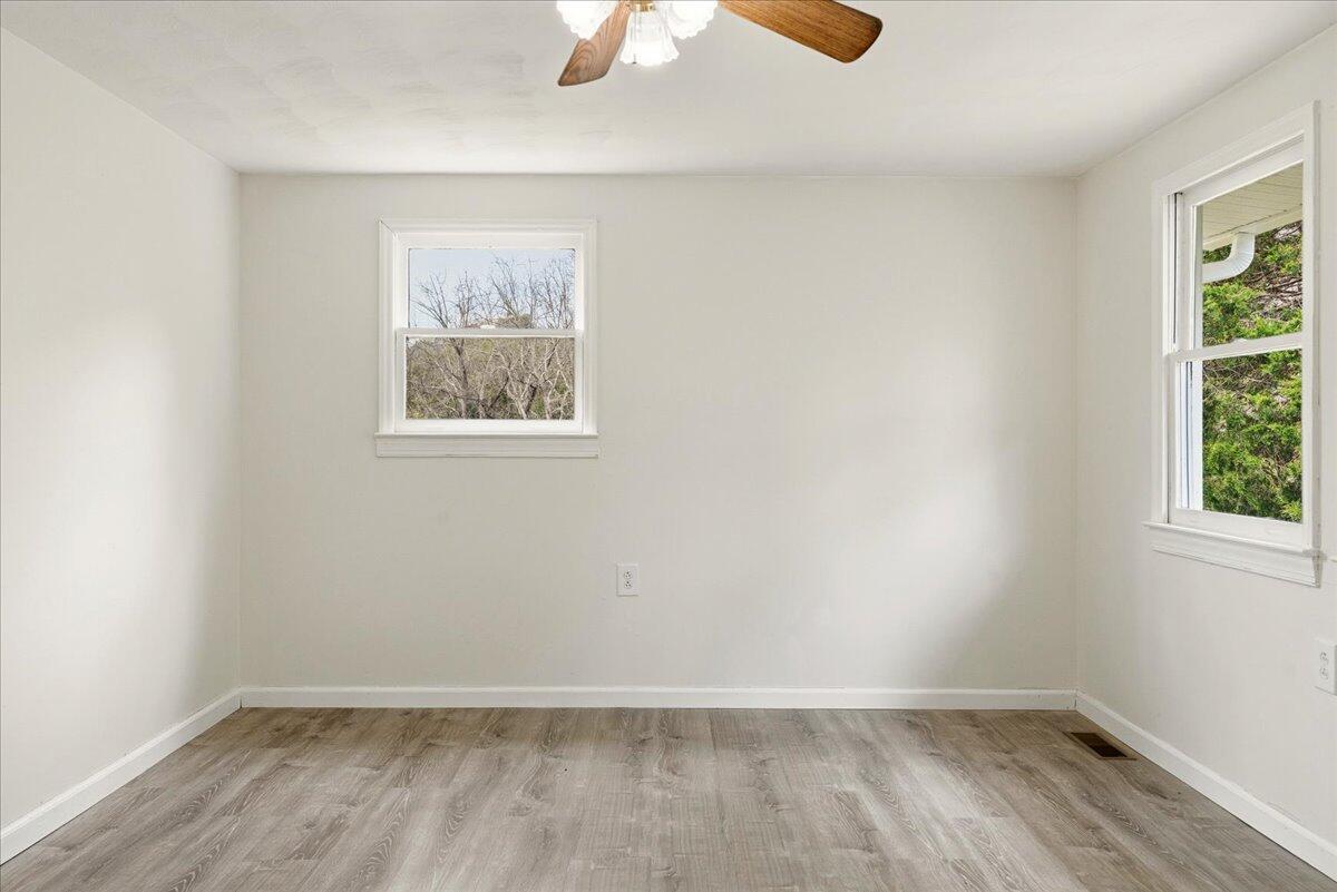 28 Scotts Hollow RD
