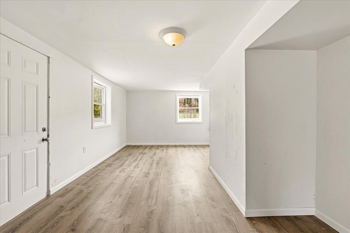 28 Scotts Hollow RD