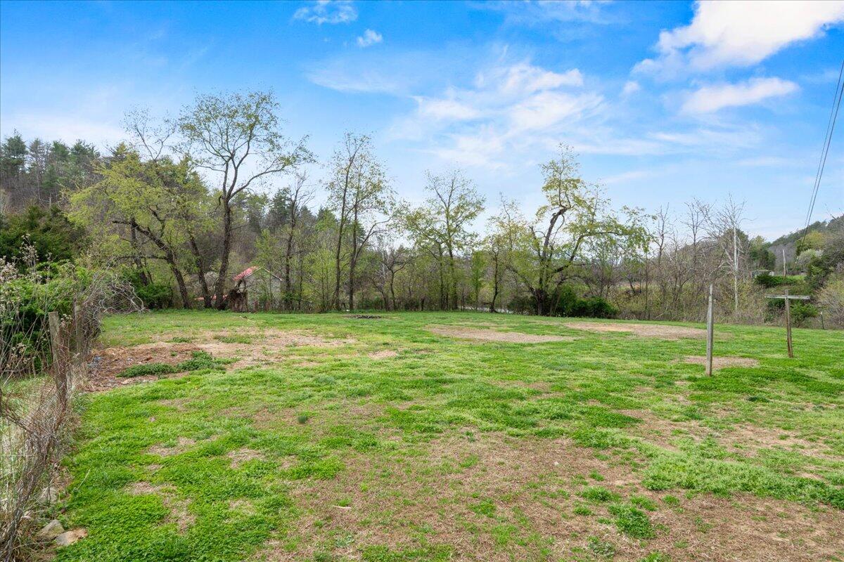 28 Scotts Hollow RD