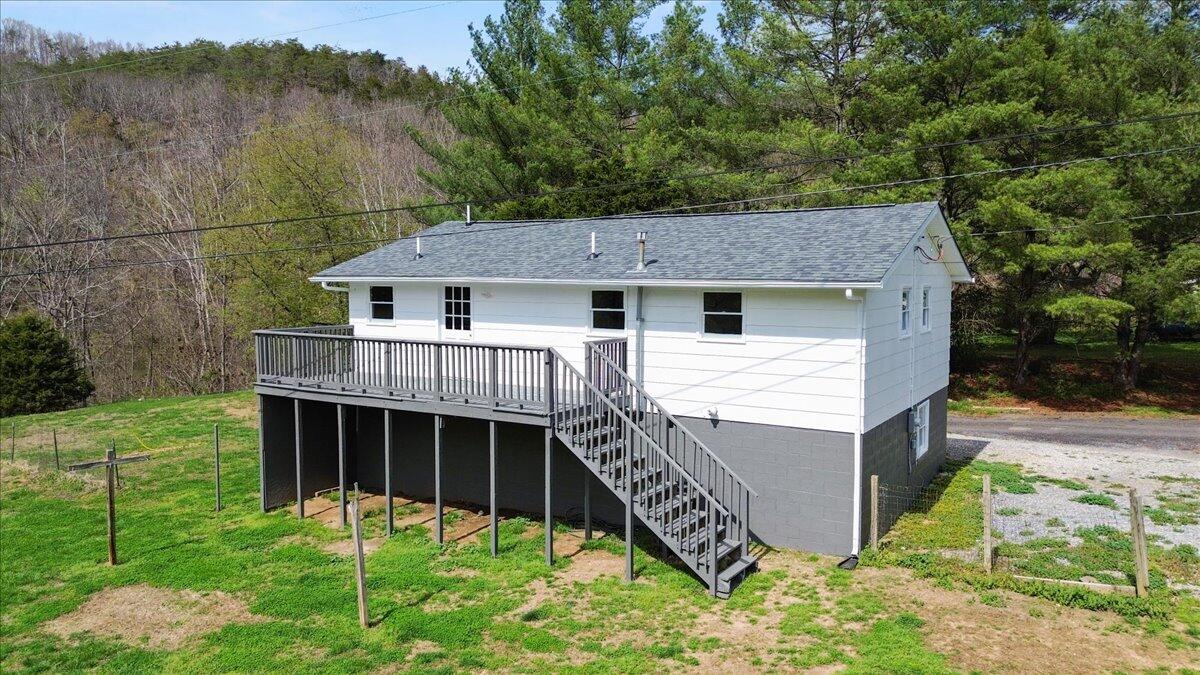28 Scotts Hollow RD