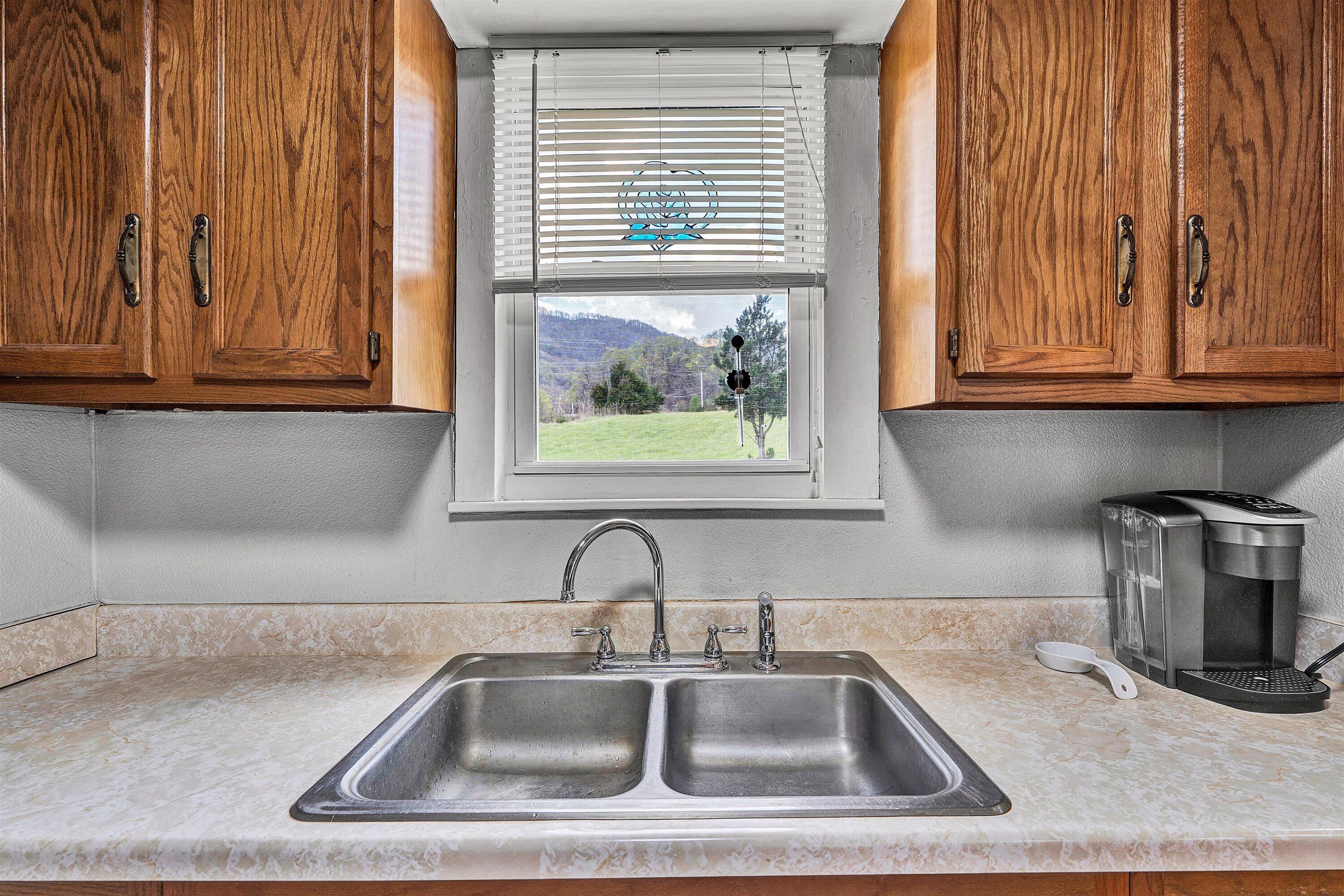 8173 Bent Mountain RD