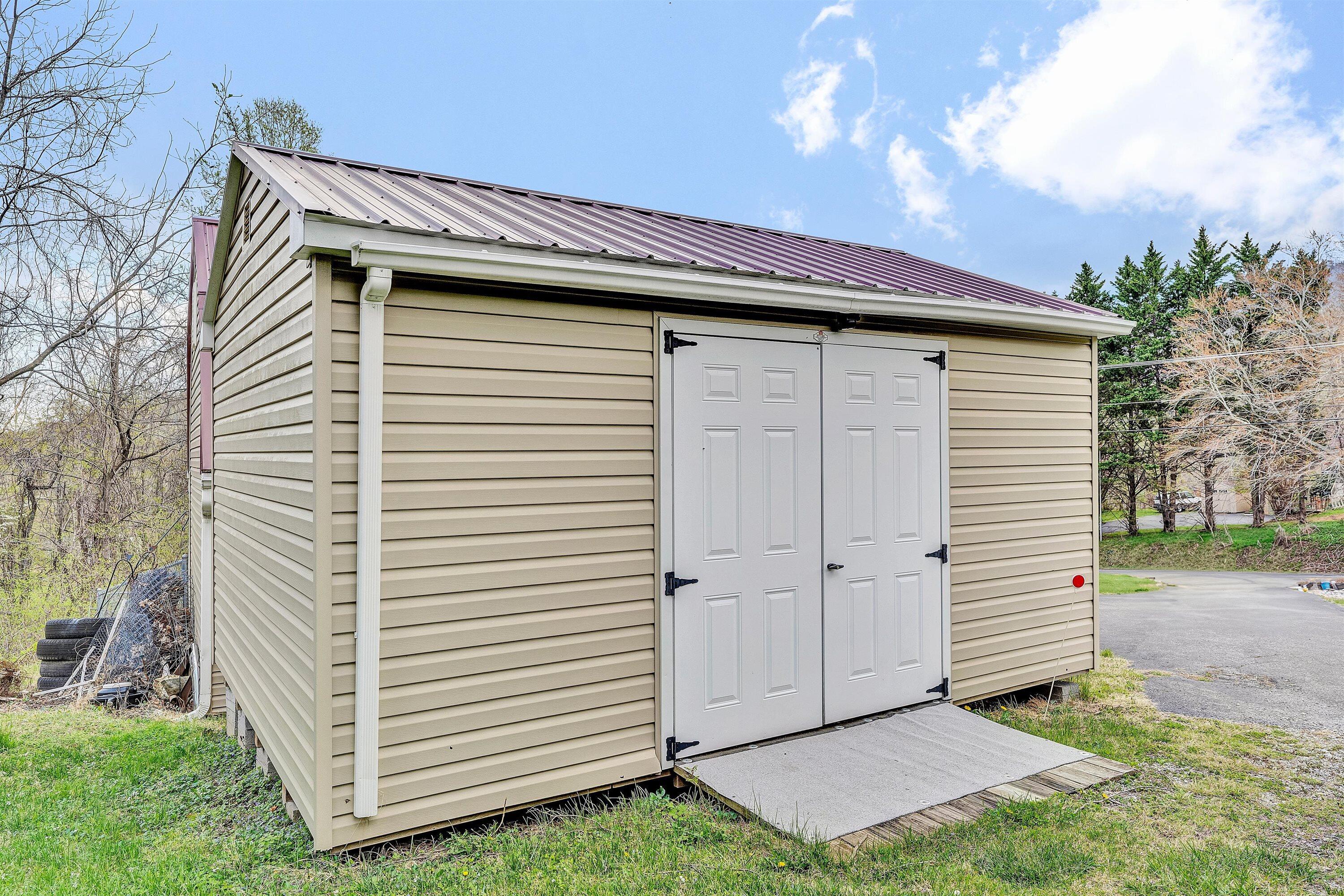 8173 Bent Mountain RD