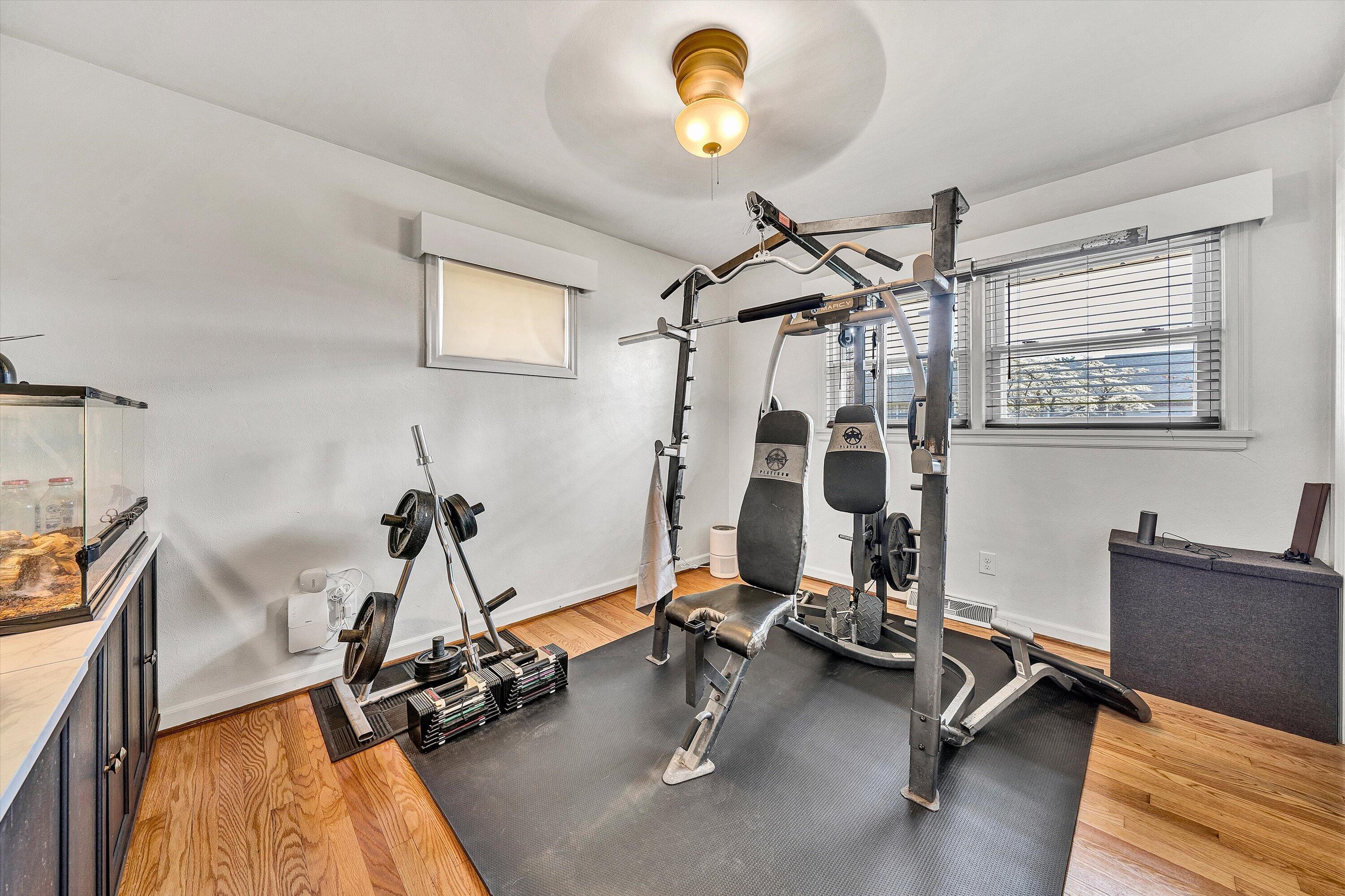 429 Highfield RD