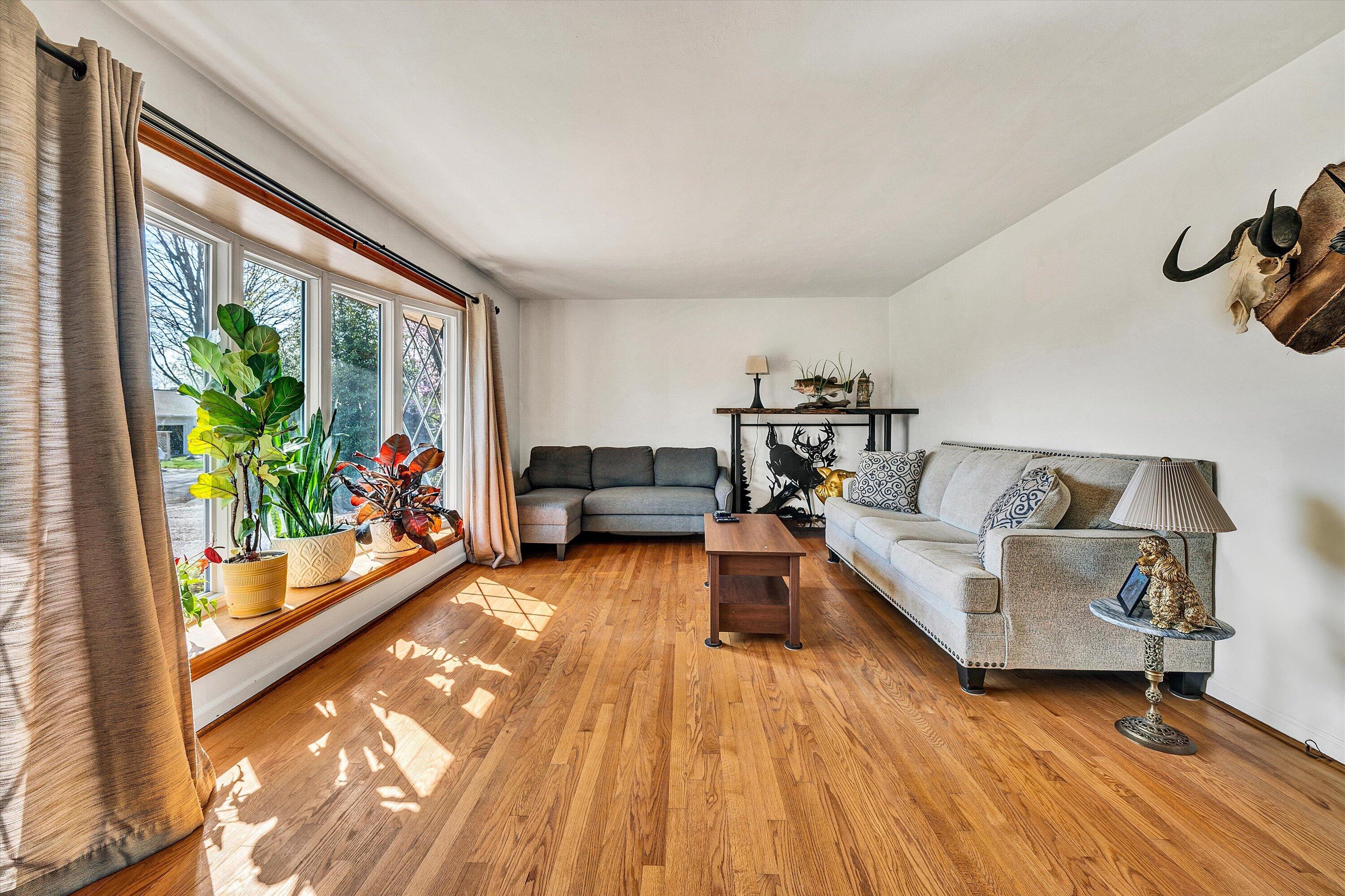 429 Highfield RD